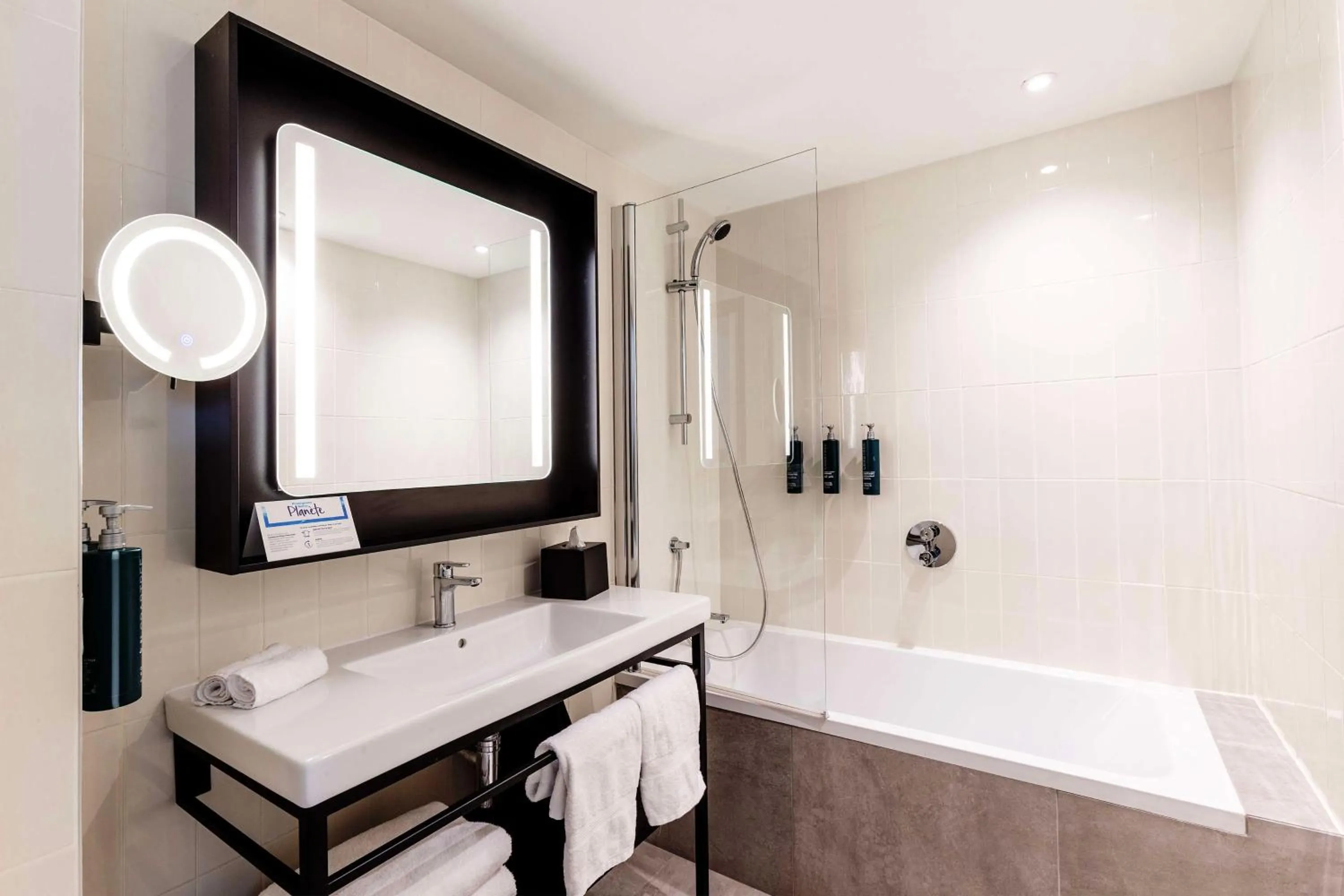 Bathroom in Hilton Lille