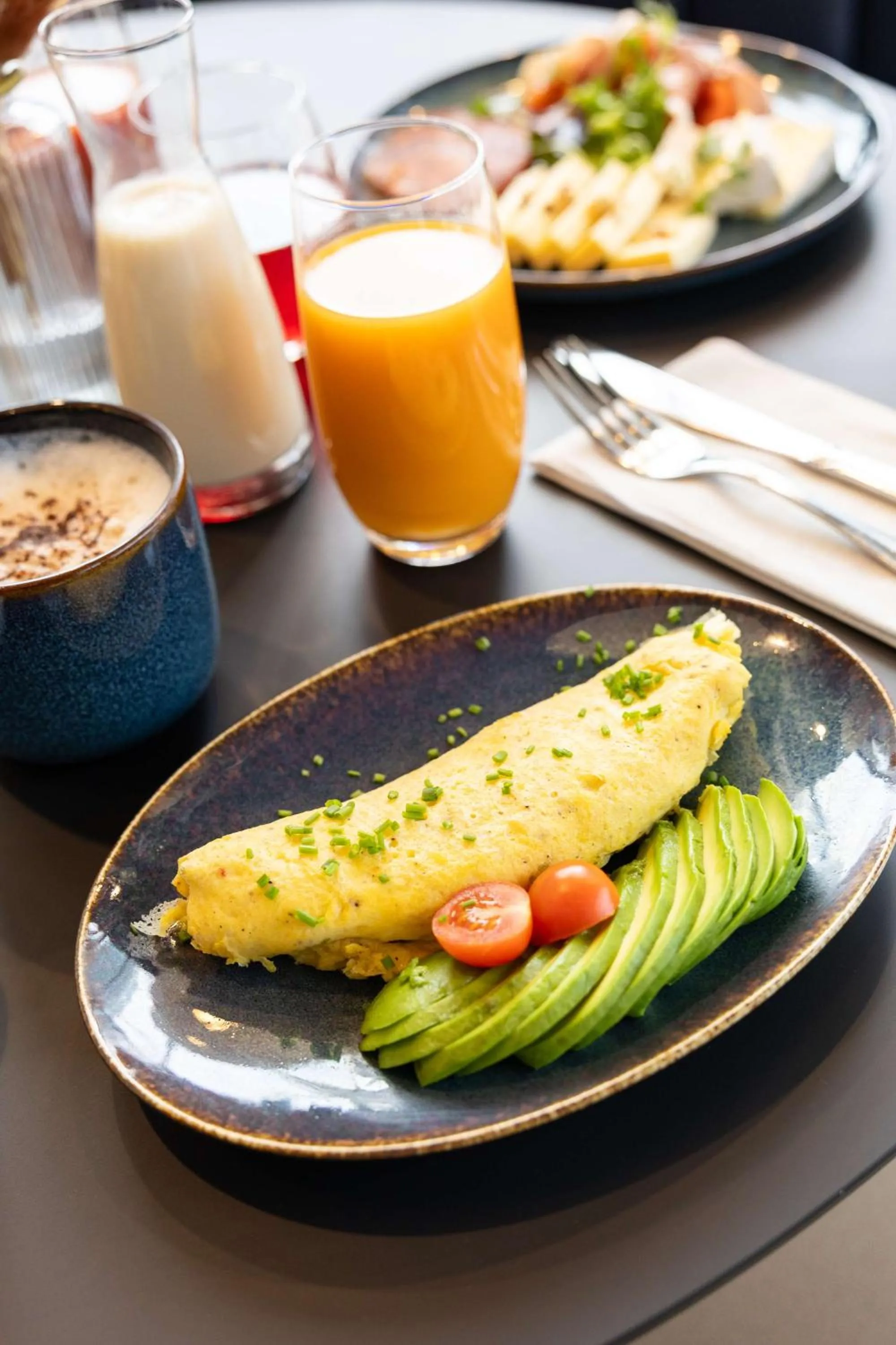 Restaurant/places to eat in Hilton Lille