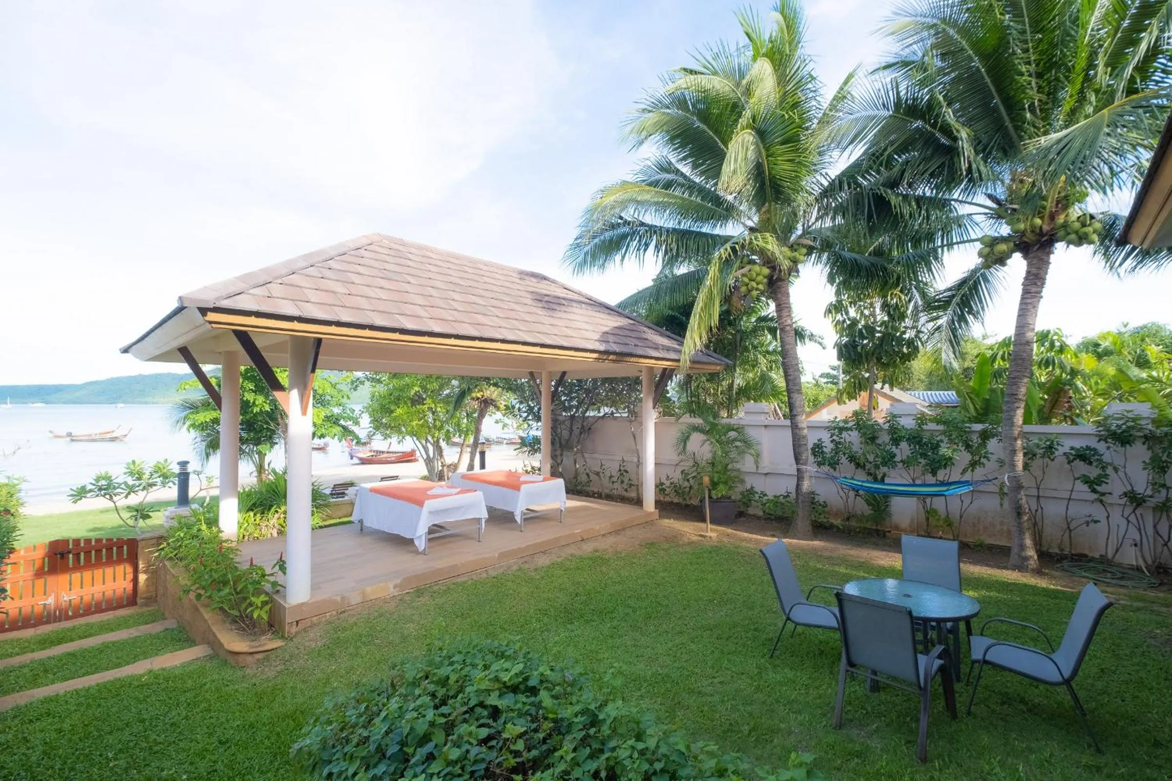 Garden in Blue Beach Grand Resort And Spa