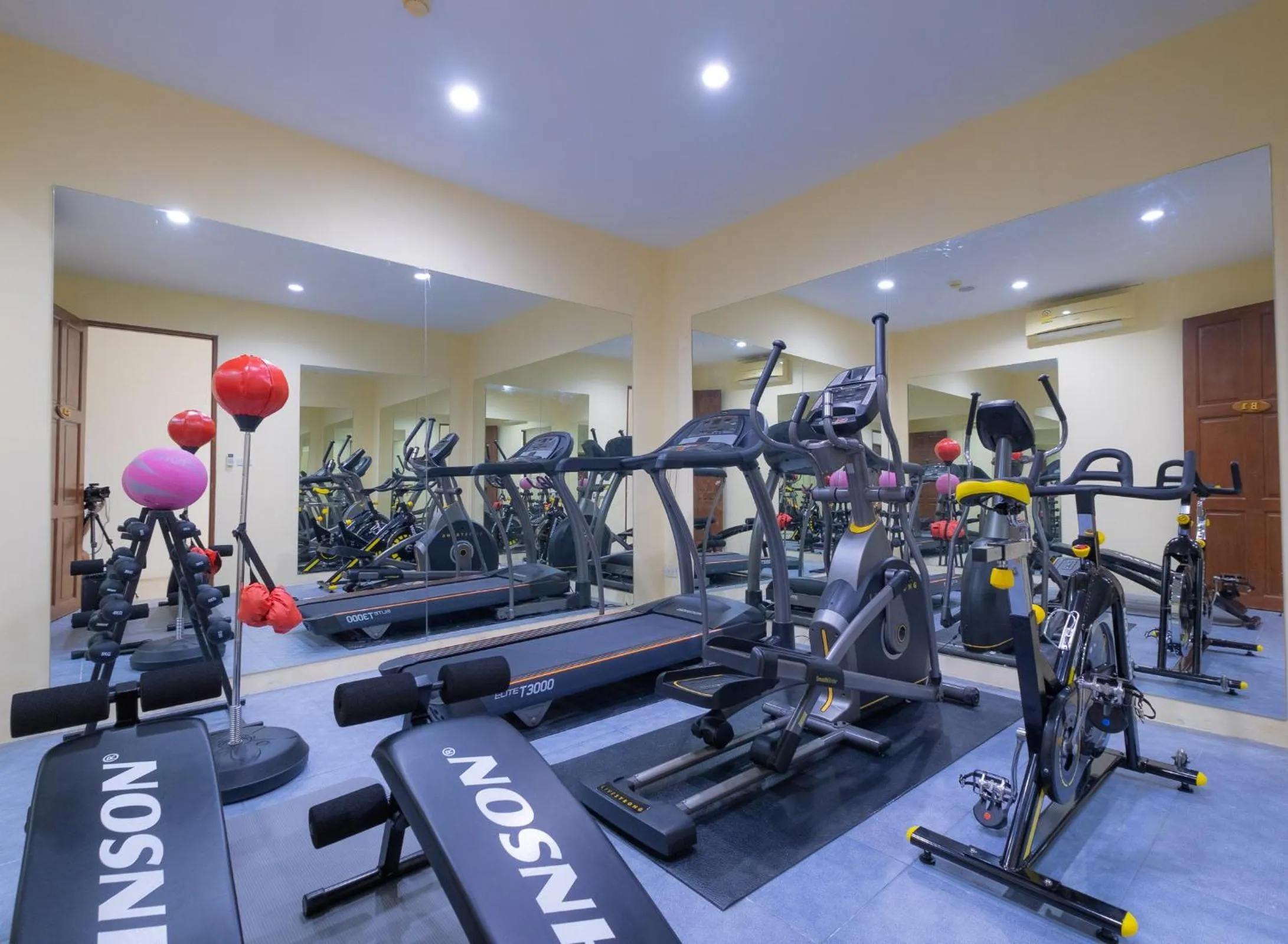 Fitness centre/facilities in Blue Beach Grand Resort And Spa