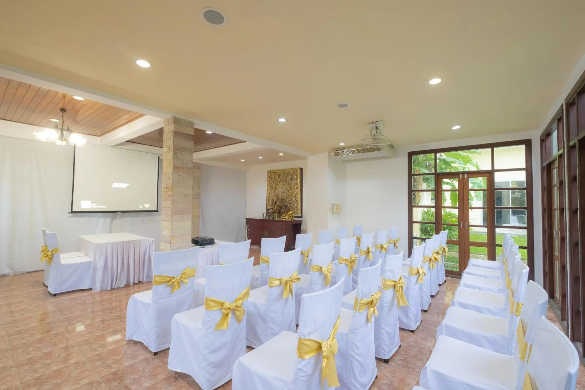 Business facilities in Blue Beach Grand Resort And Spa