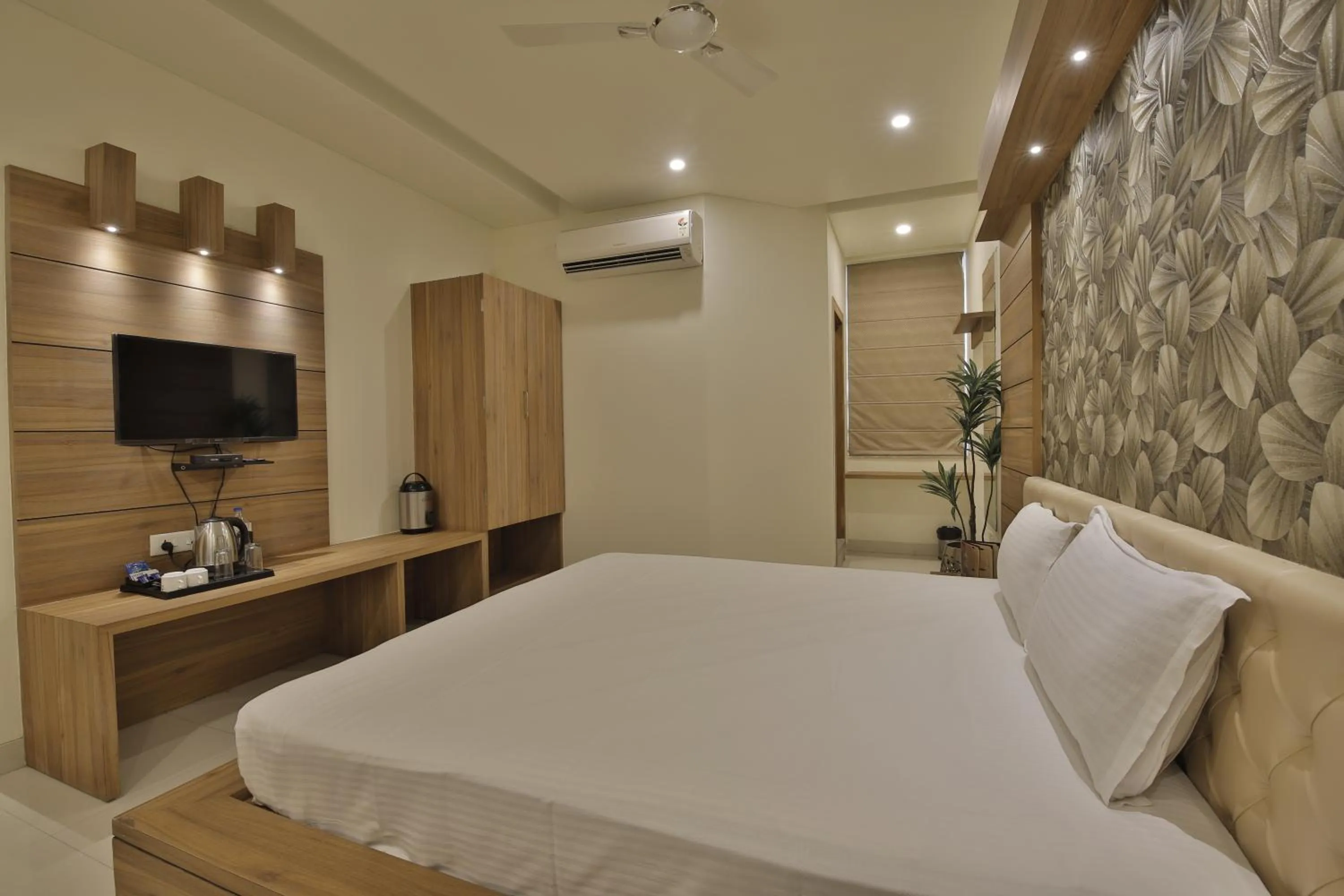 Bed in Hotel Grand Safari