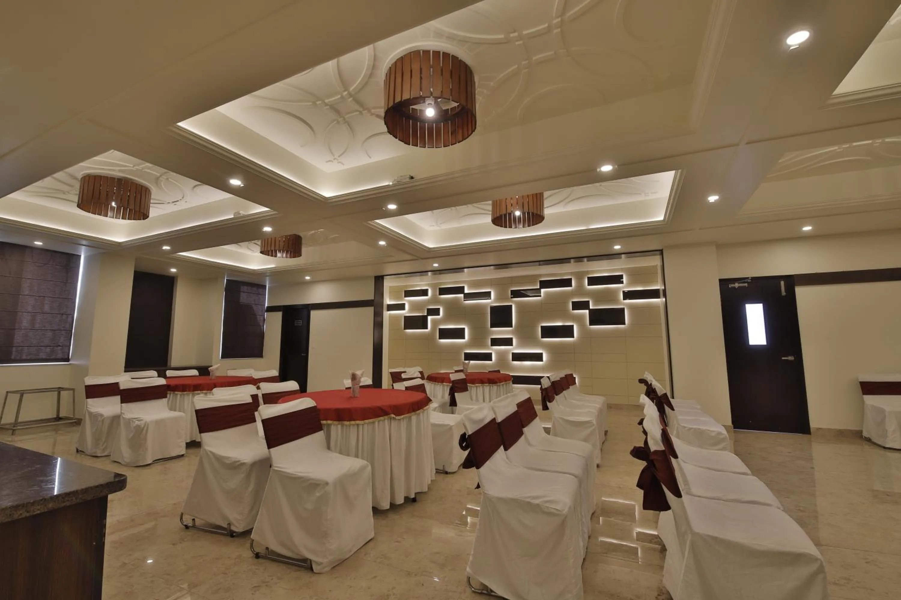 Banquet/Function facilities in Hotel Grand Safari