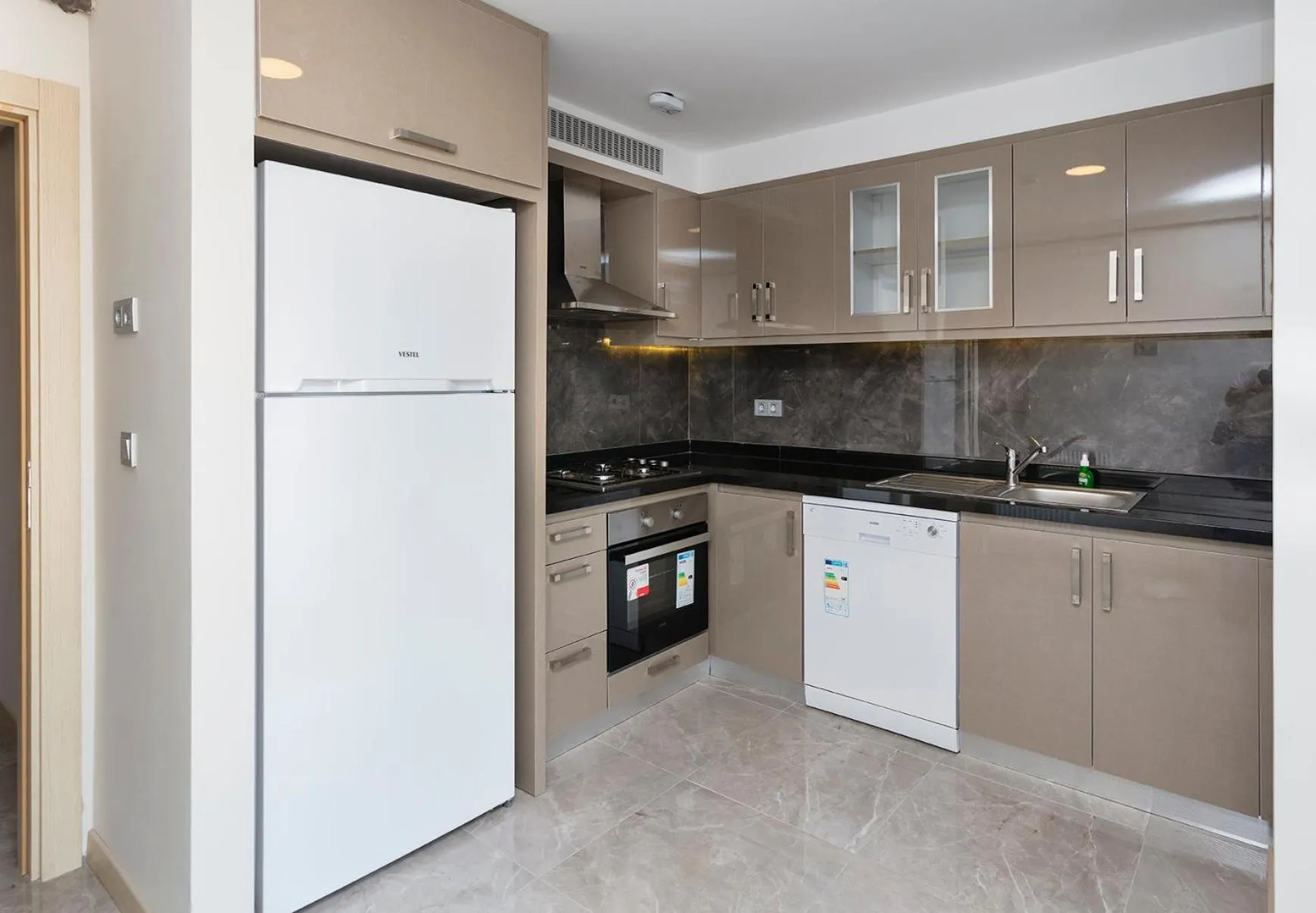 Kitchen or kitchenette in Princess Residence