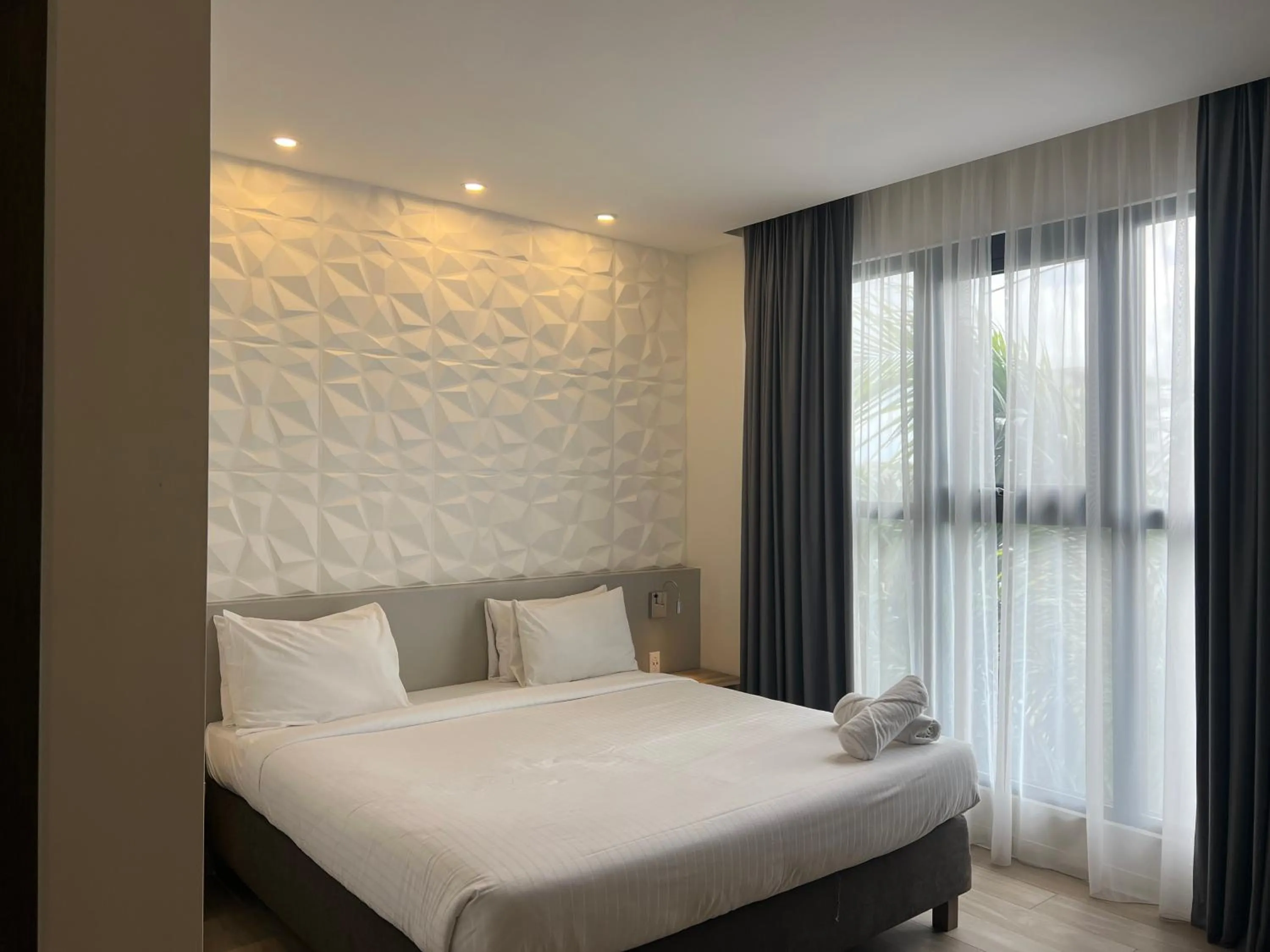 Bed in Adonis Cupecoy