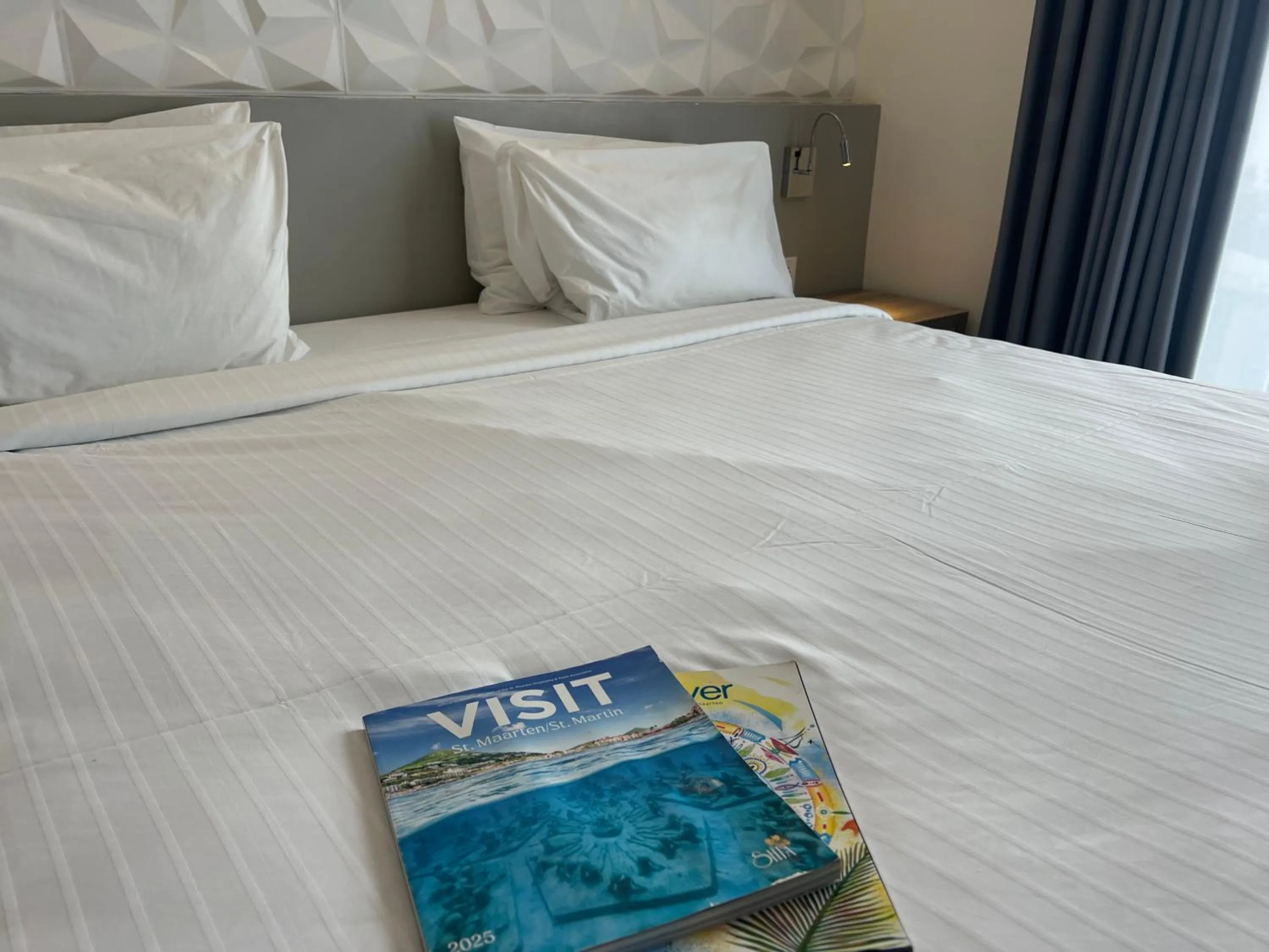 Bed in Adonis Cupecoy