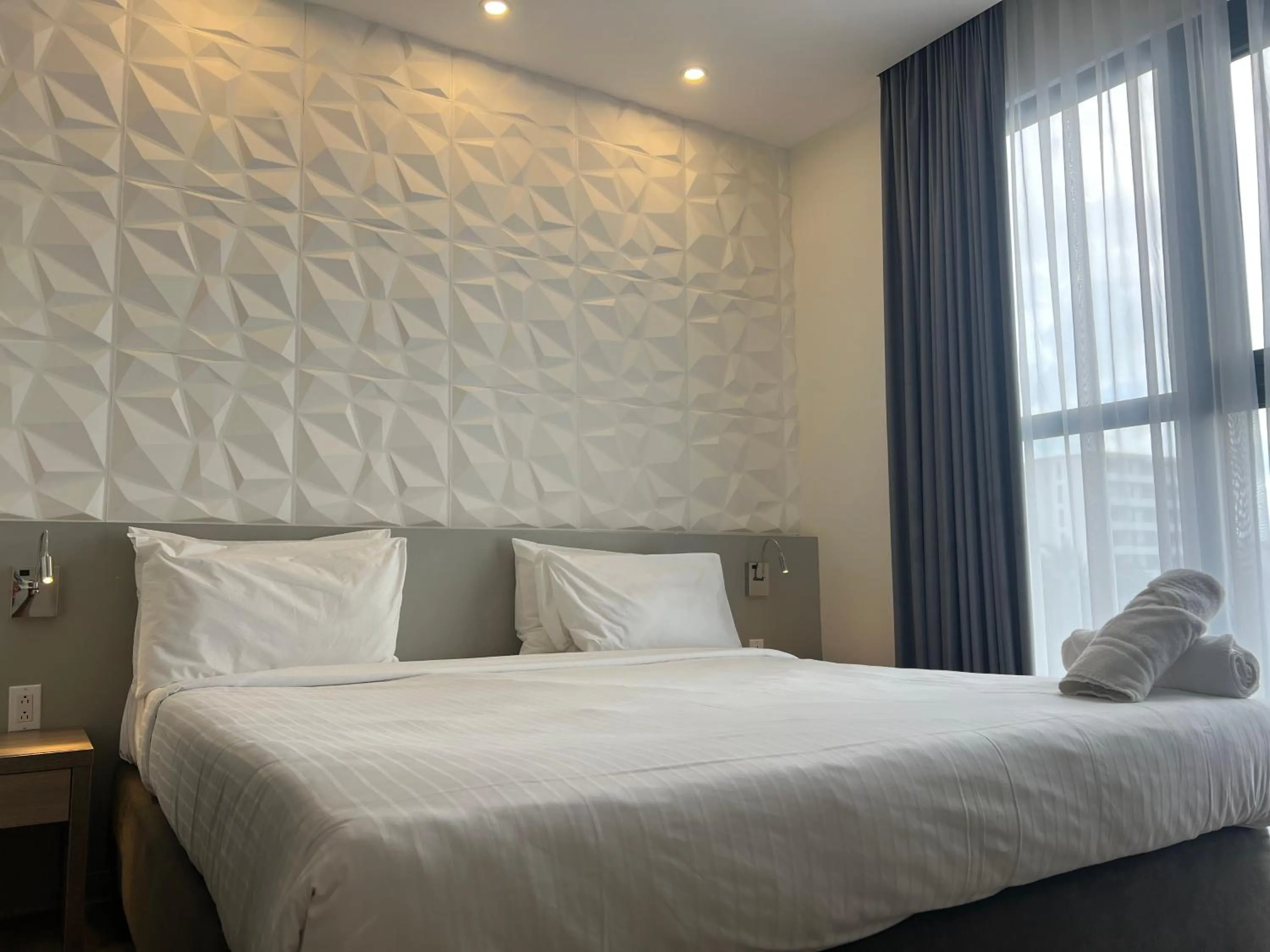 Bed in Adonis Cupecoy