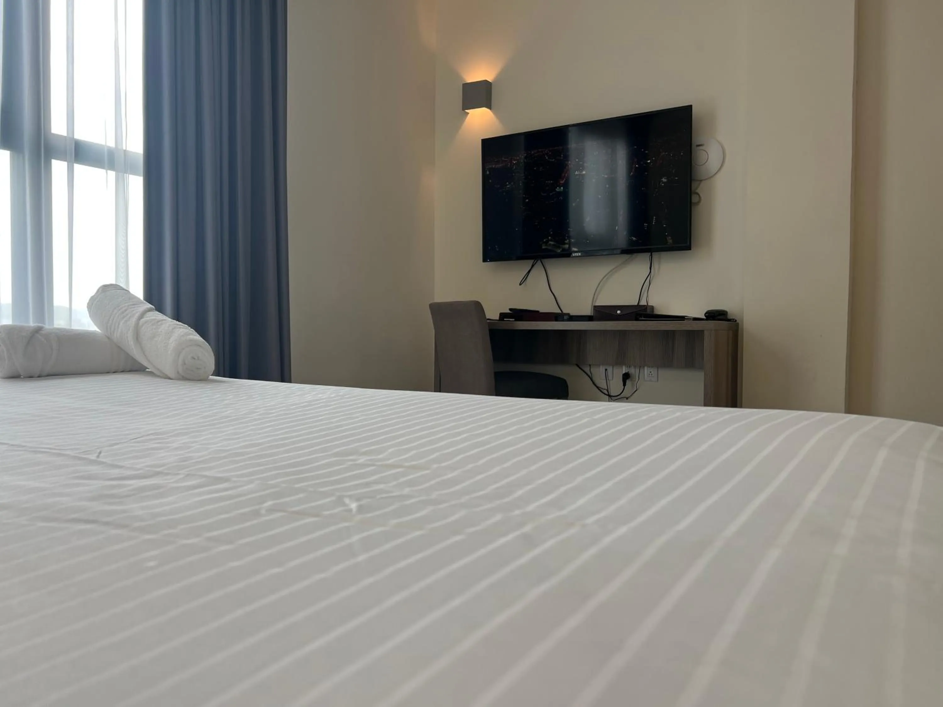 Bed in Adonis Cupecoy