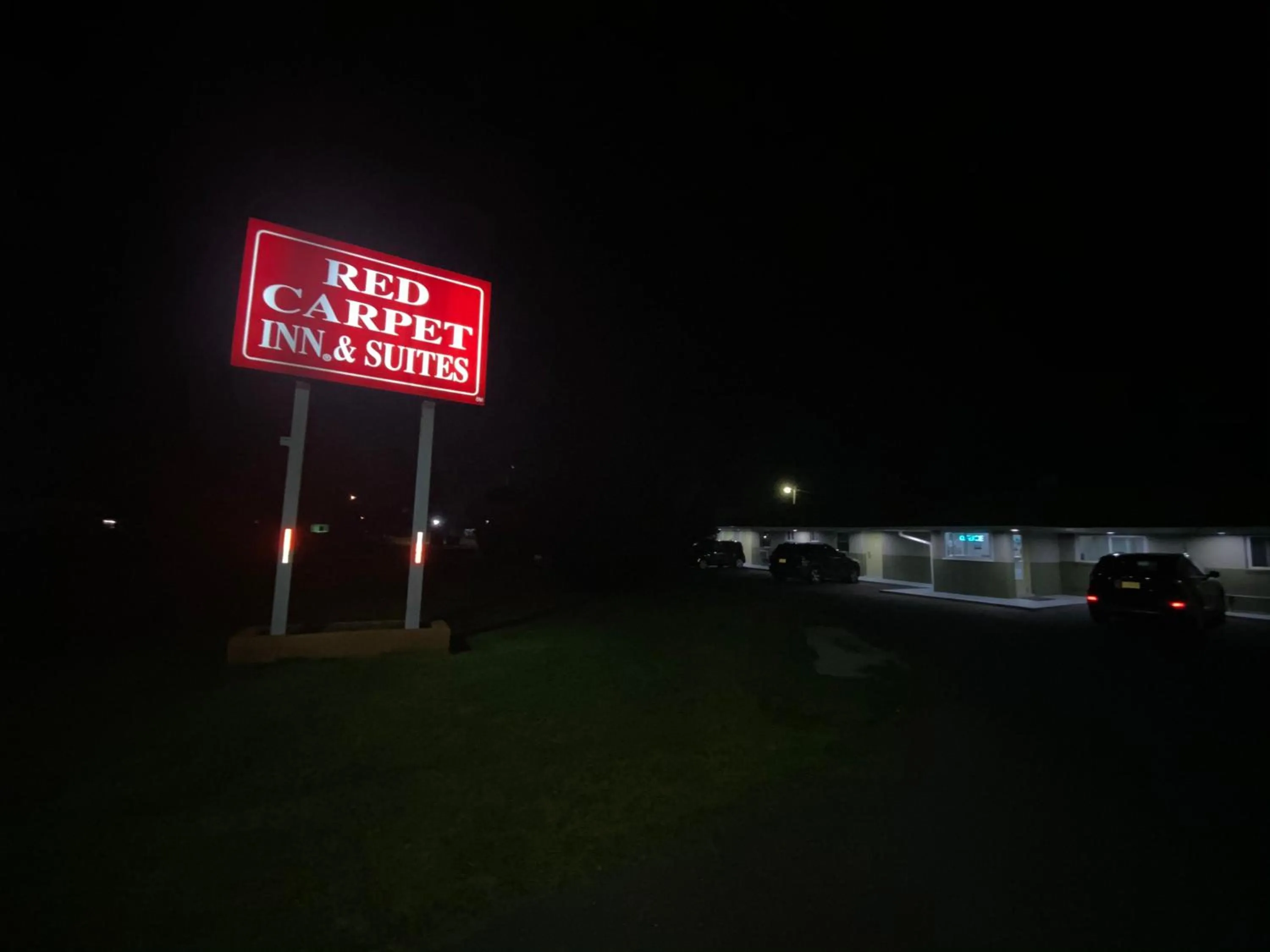 Red Carpet Inn & Suites Wrightstown