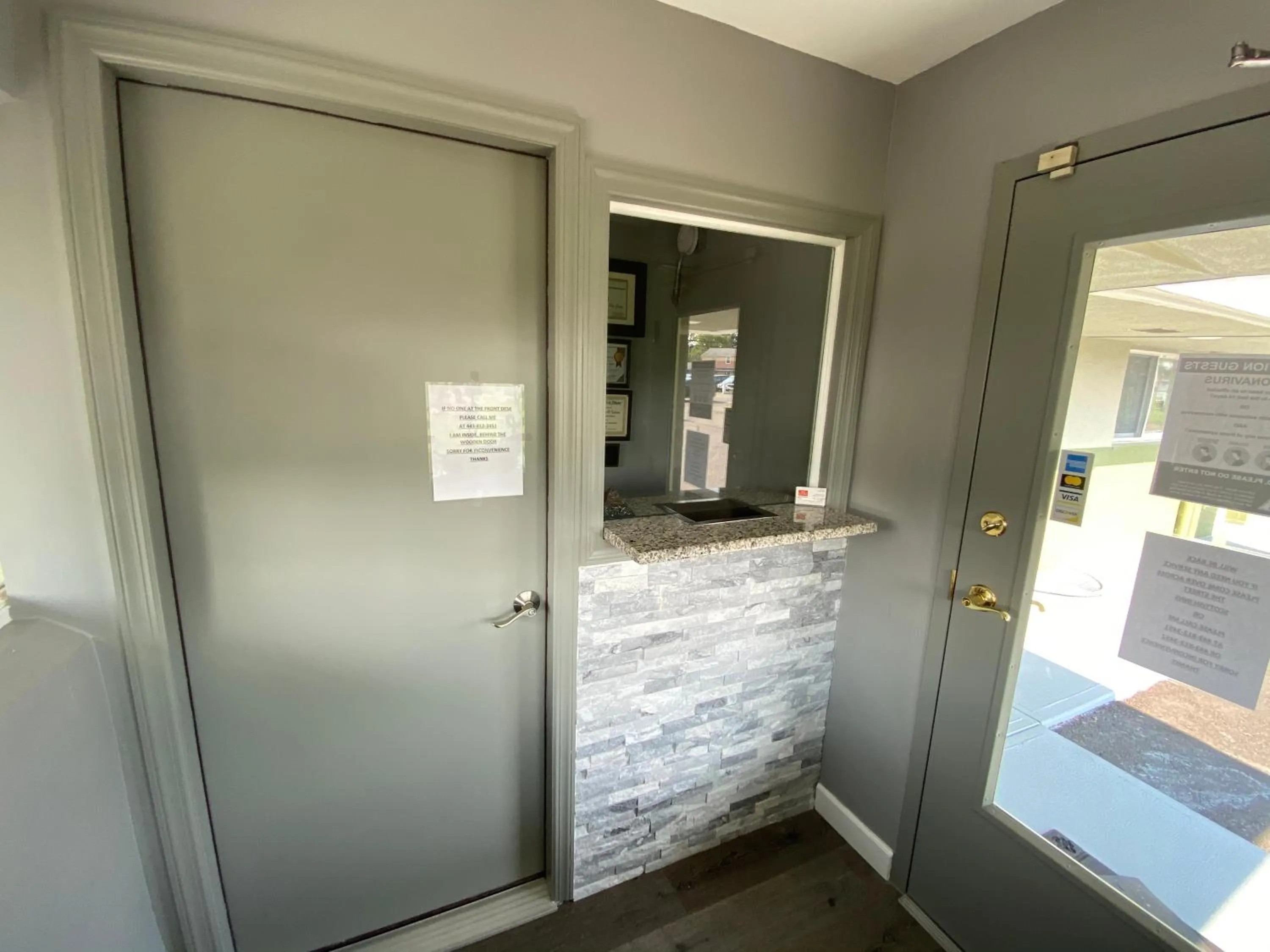 Red Carpet Inn & Suites Wrightstown