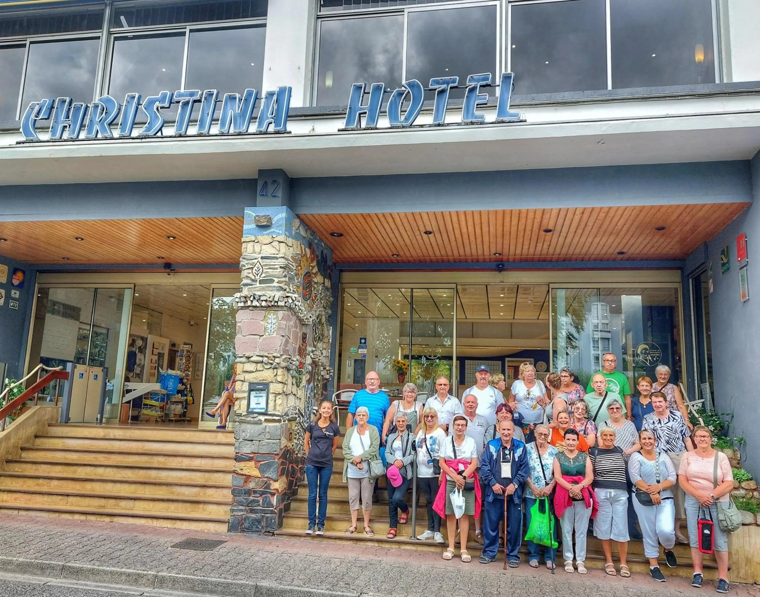 group of guests in Hôtel Christina Lourdes