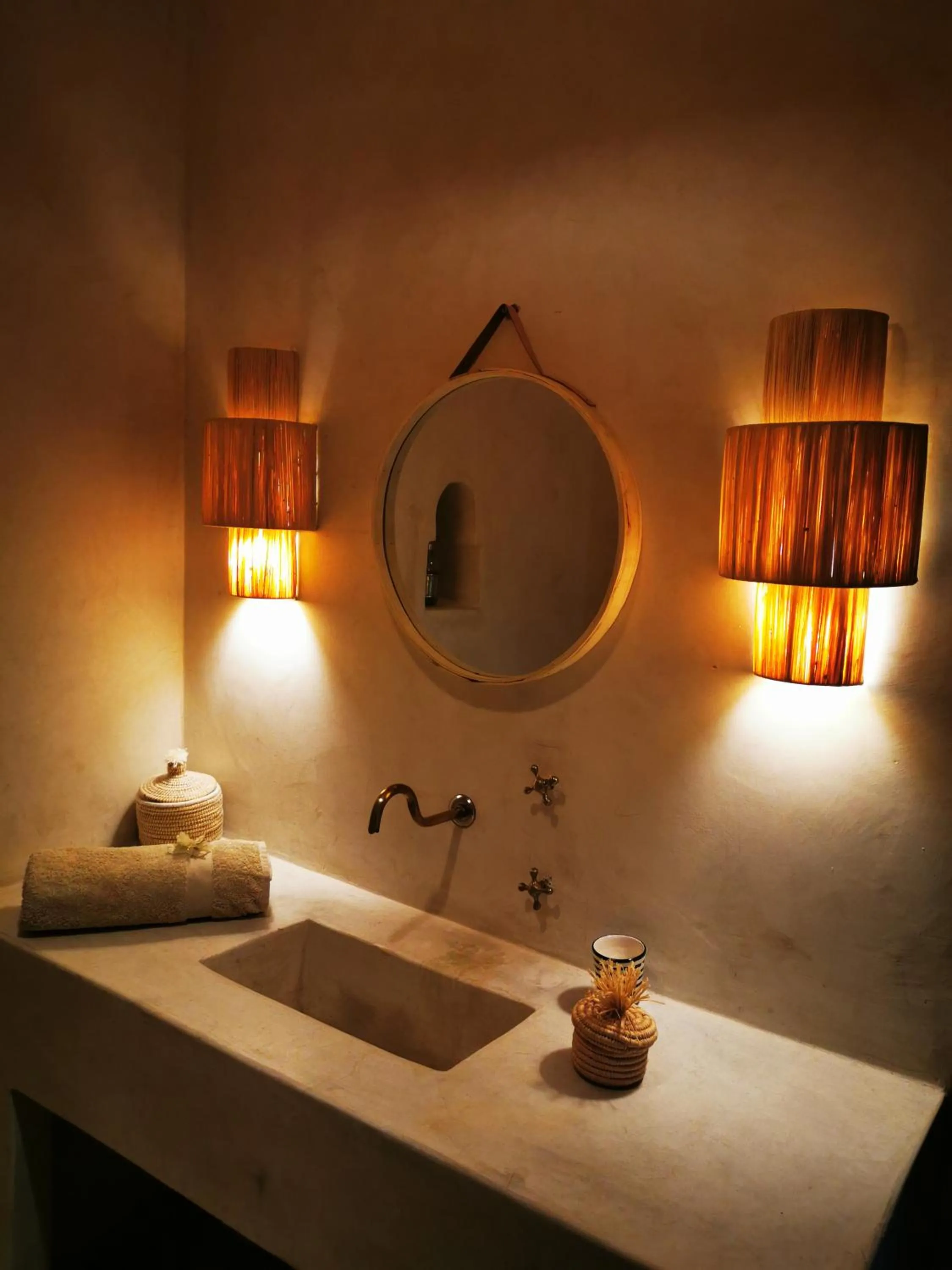 Bathroom in Riad Bab aylen - Piscine Roof Top chauffée