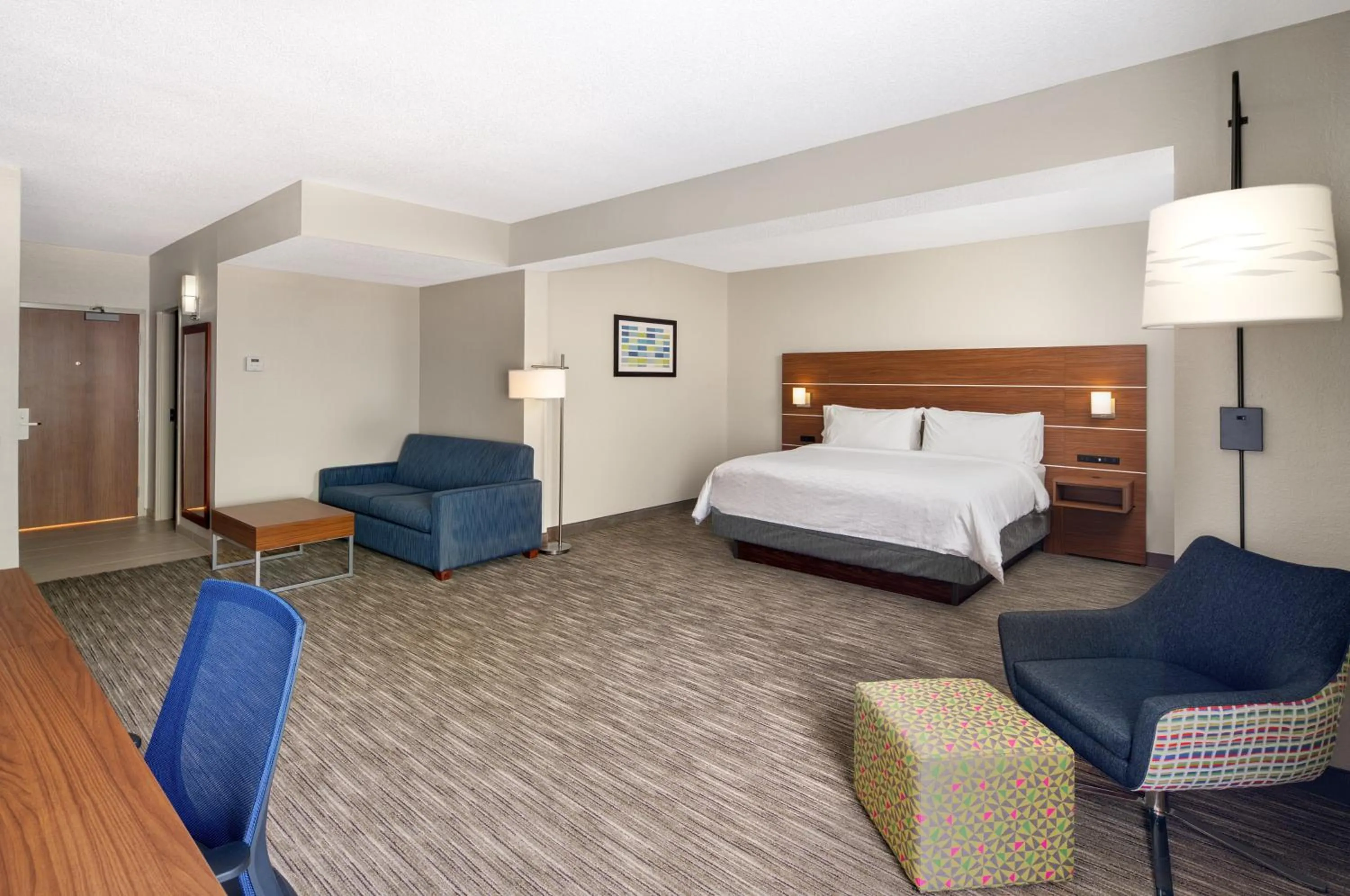 Photo of the whole room, Bed in Holiday Inn Express Statesboro by IHG