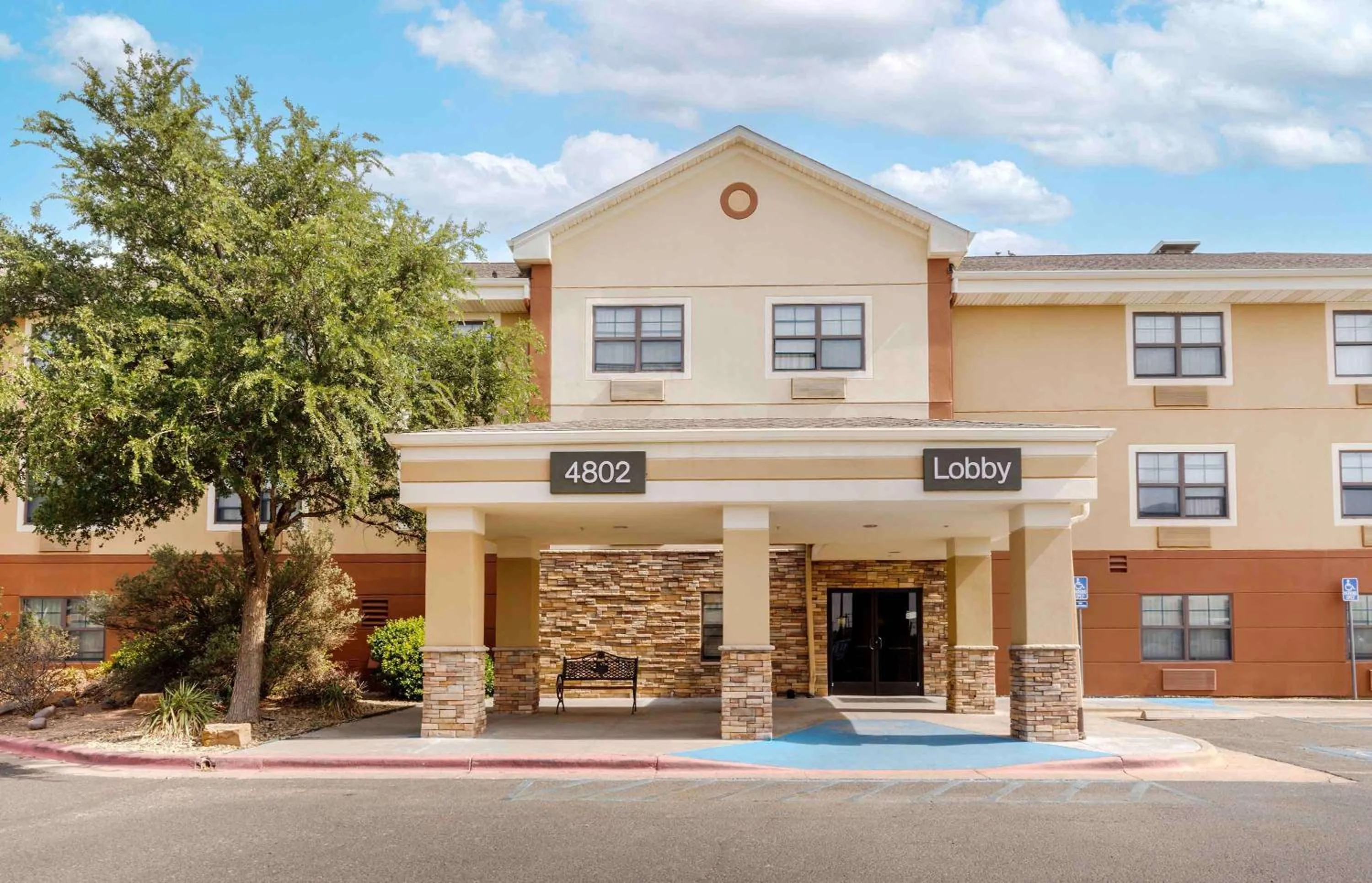 Property building in Extended Stay America Suites - Lubbock - Southwest