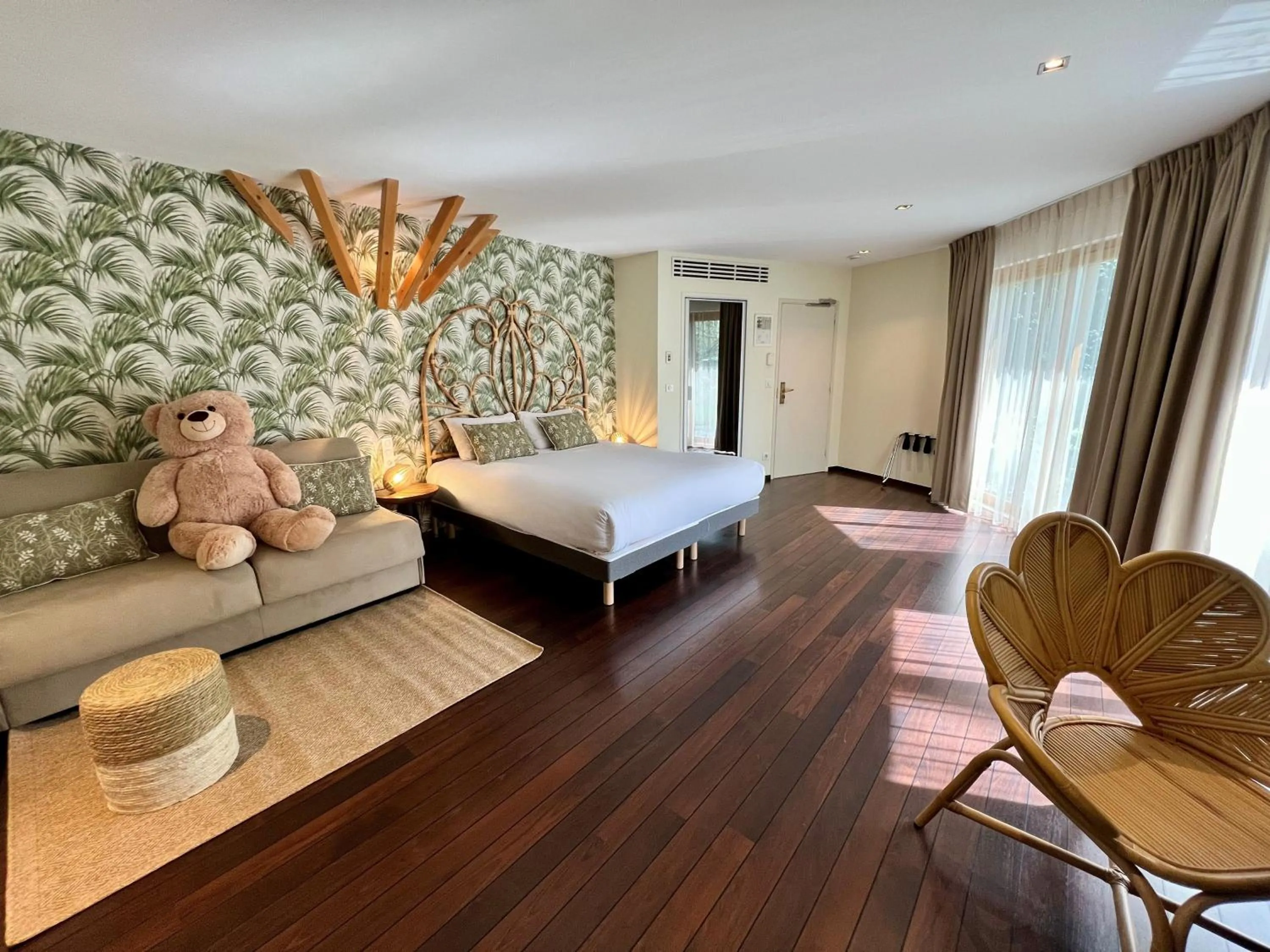 Bedroom, Bed in Château de Challanges