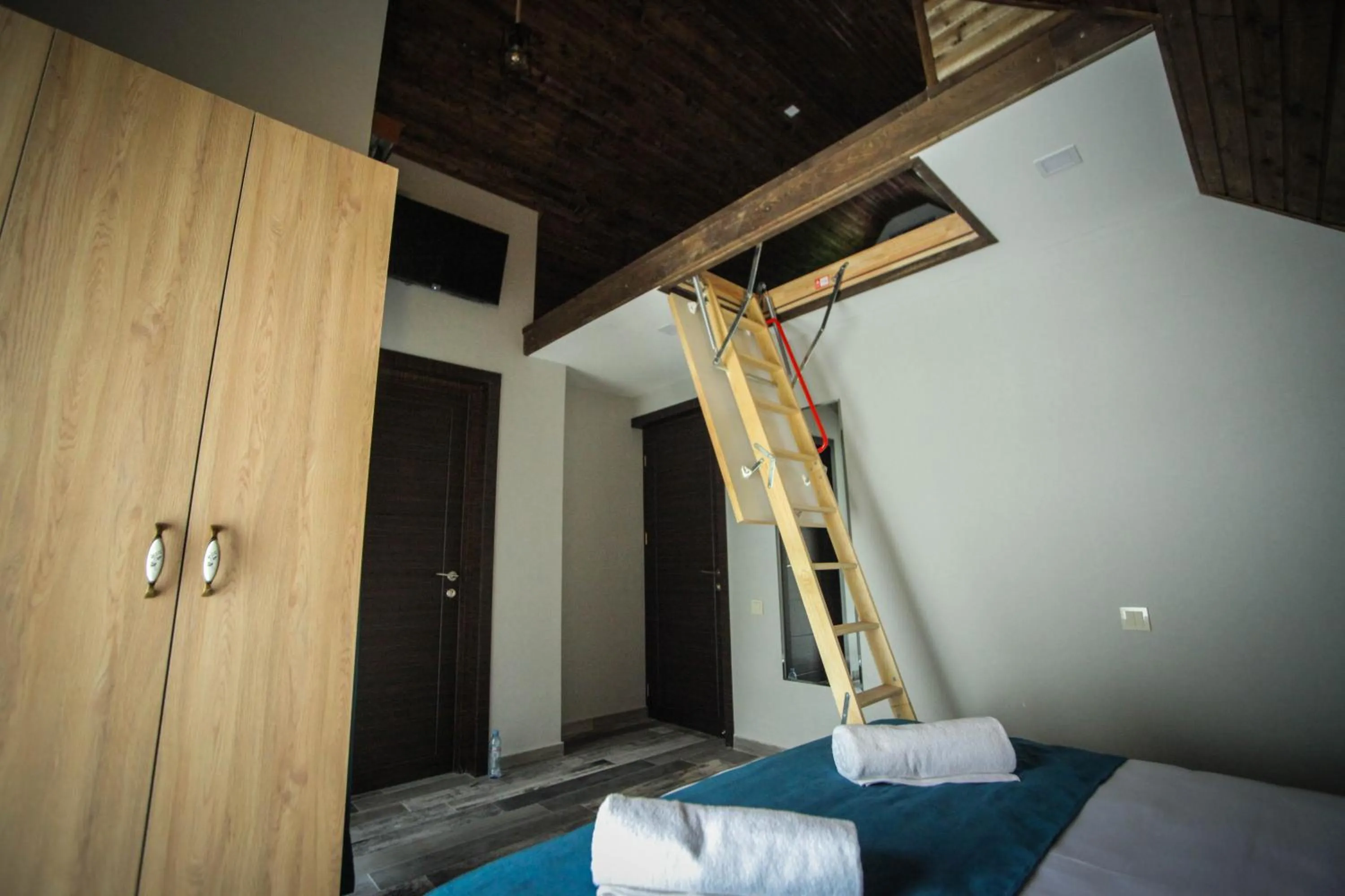 Bedroom, Bed in Borjomi UnderWood