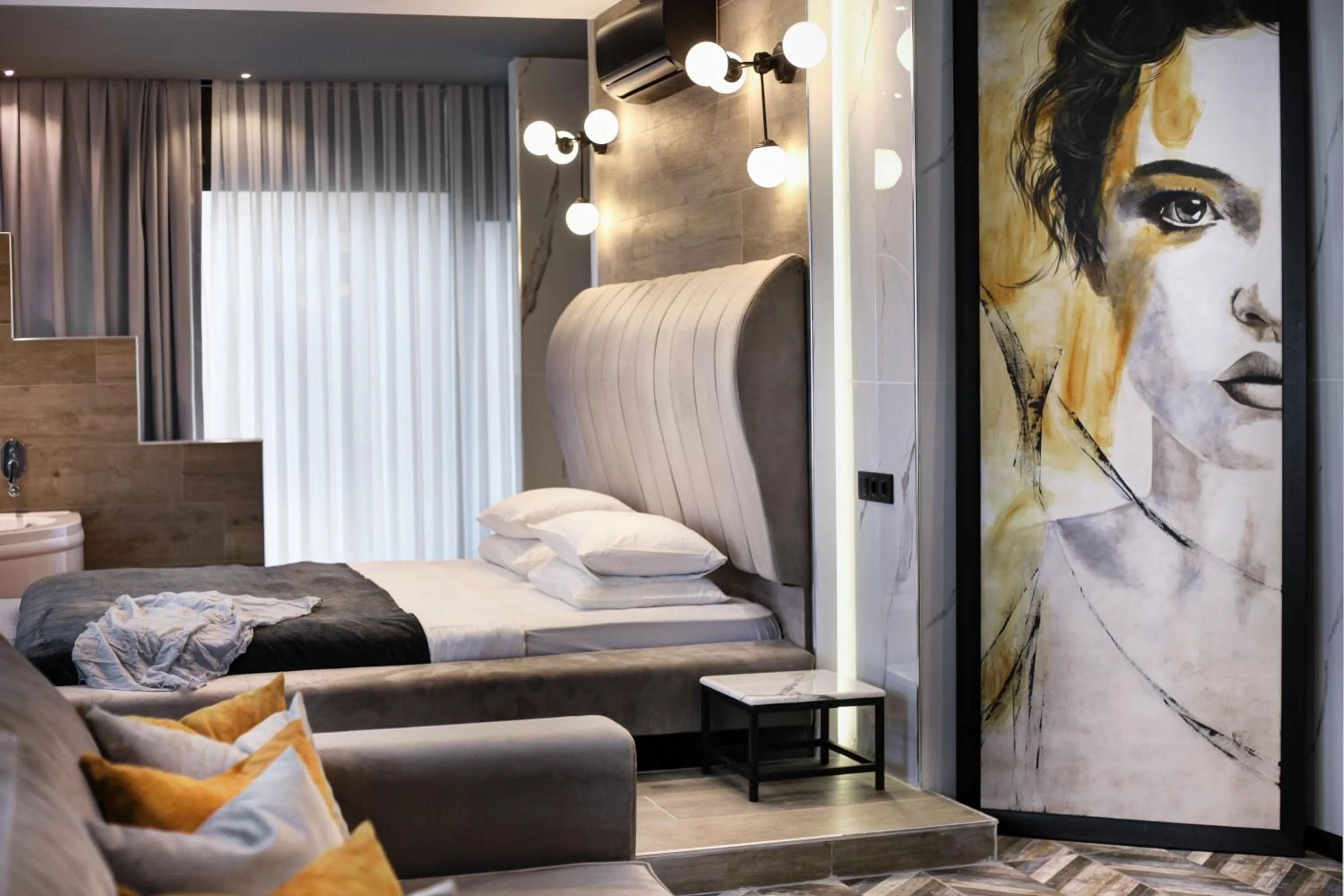 Bed in Walton Residence Sisli