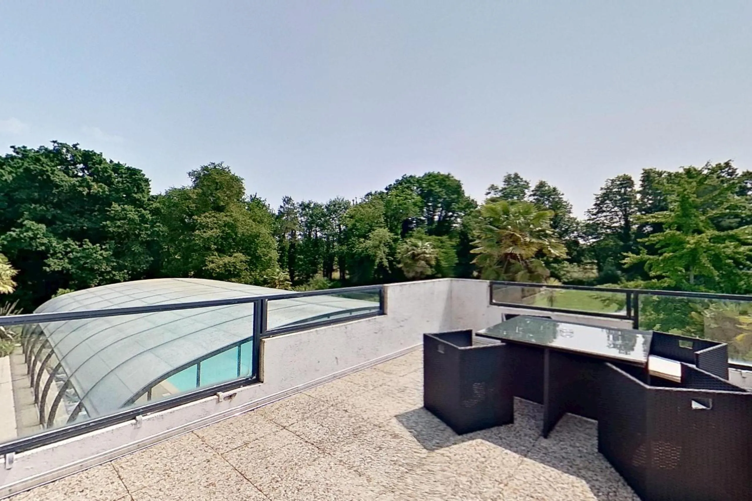 Balcony/Terrace in Hôtel du Golf Saint-Laurent