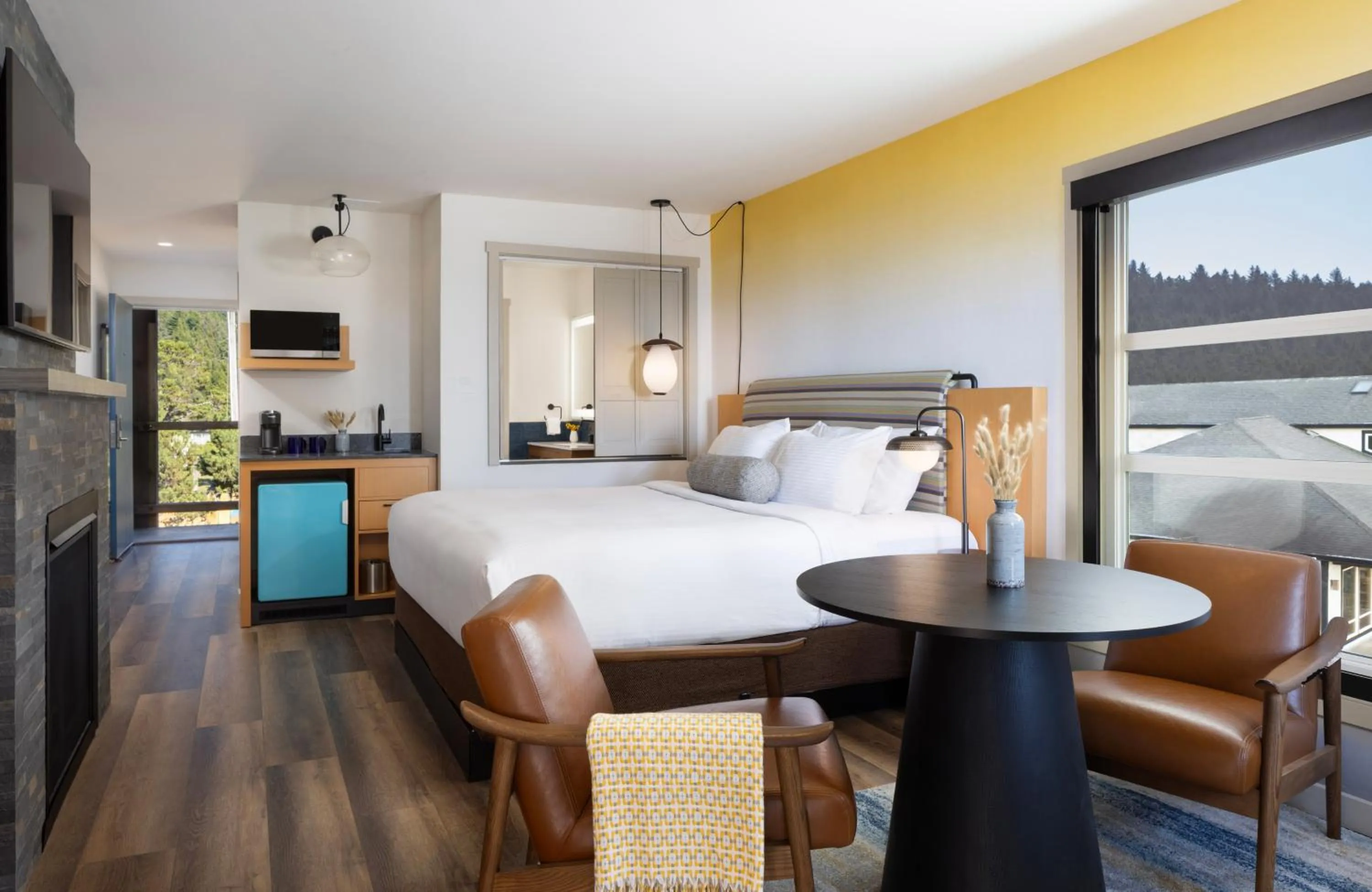 Bed in Inn at Cape Kiwanda