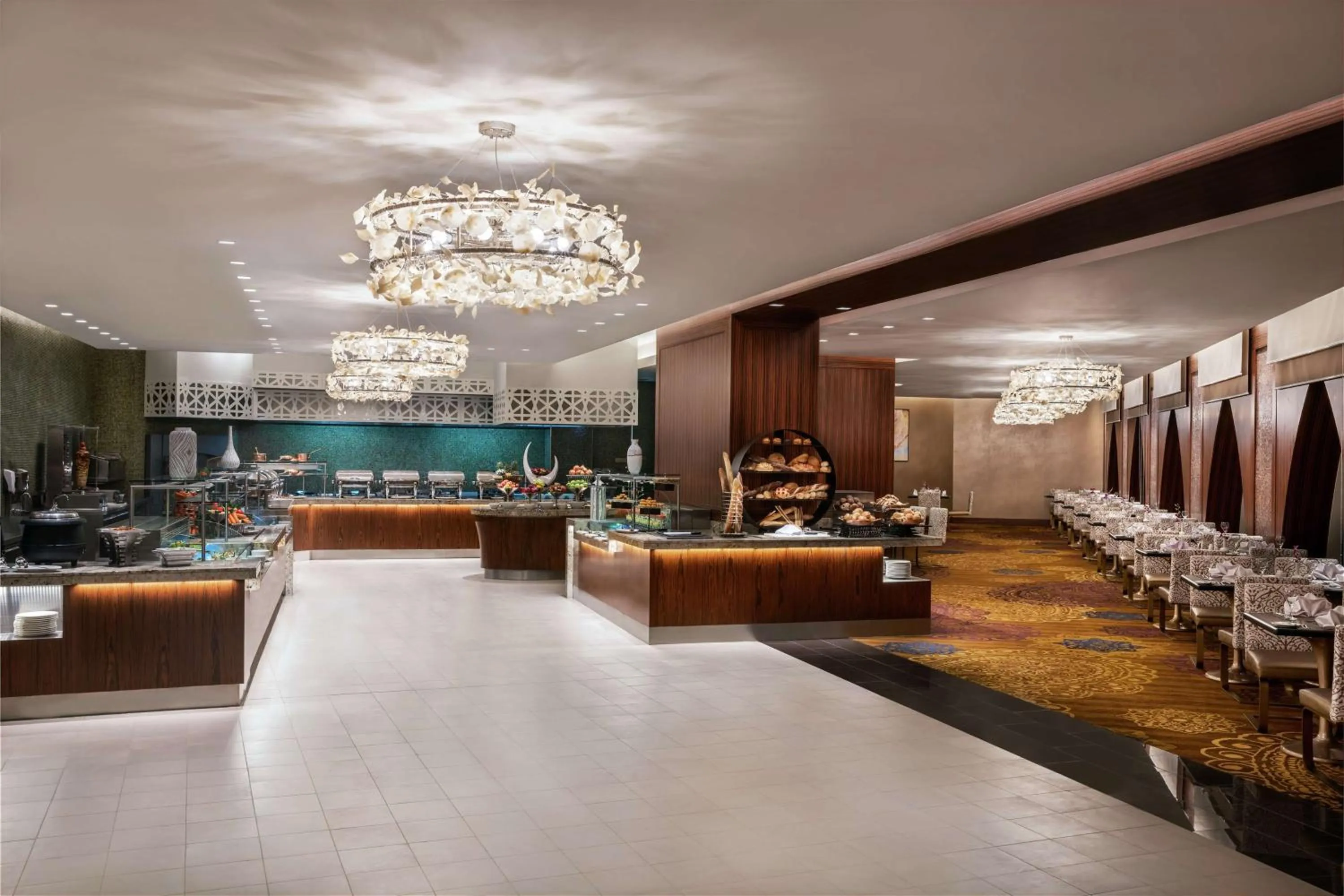 Restaurant/places to eat in Doubletree By Hilton Jabal Omar Makkah