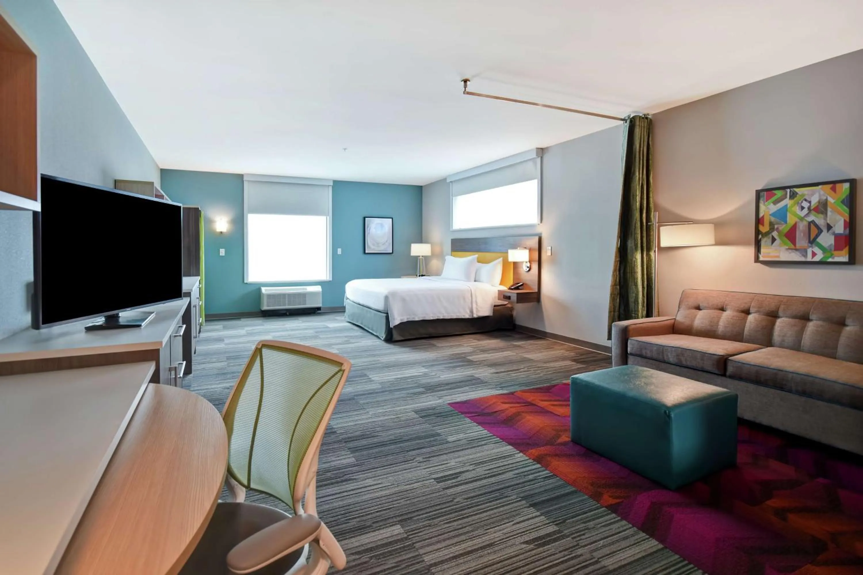 Bedroom, Bed in Home2 Suites By Hilton Shreveport