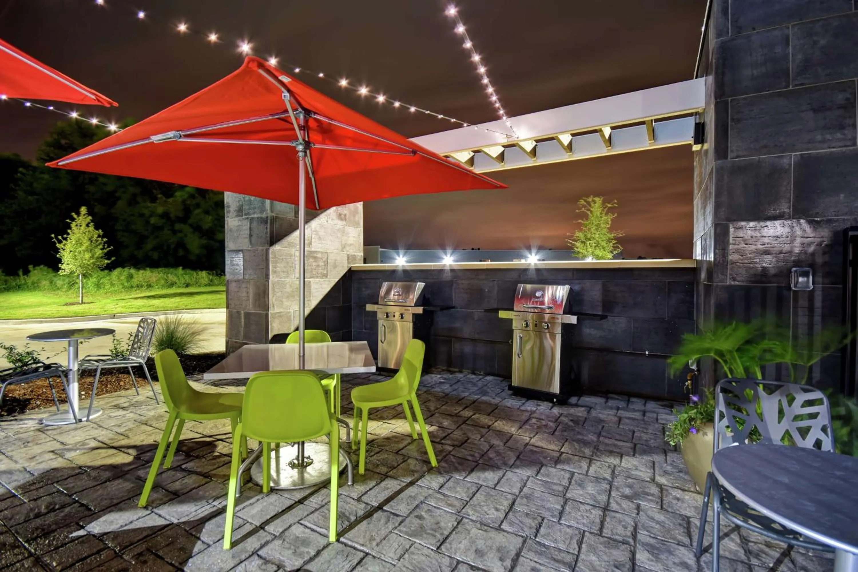 Patio in Home2 Suites By Hilton Shreveport