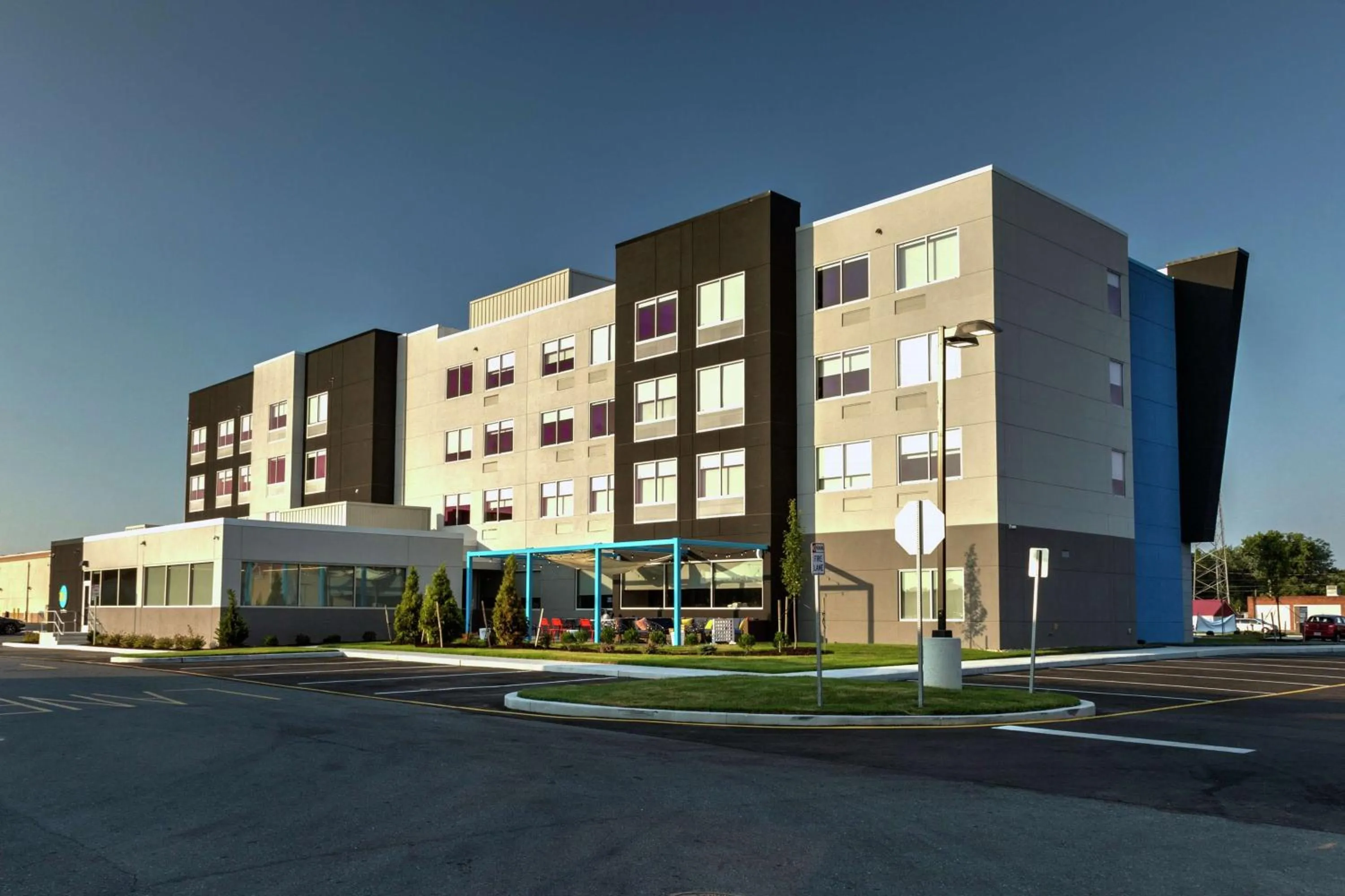 Property building in Tru By Hilton Georgetown