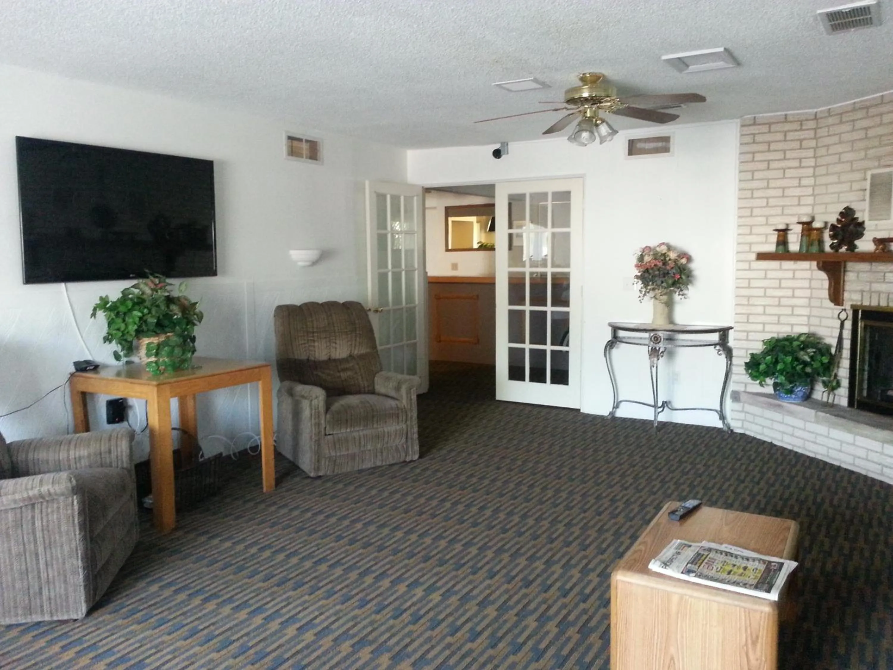 Living room in Lookout Mountain Lodge