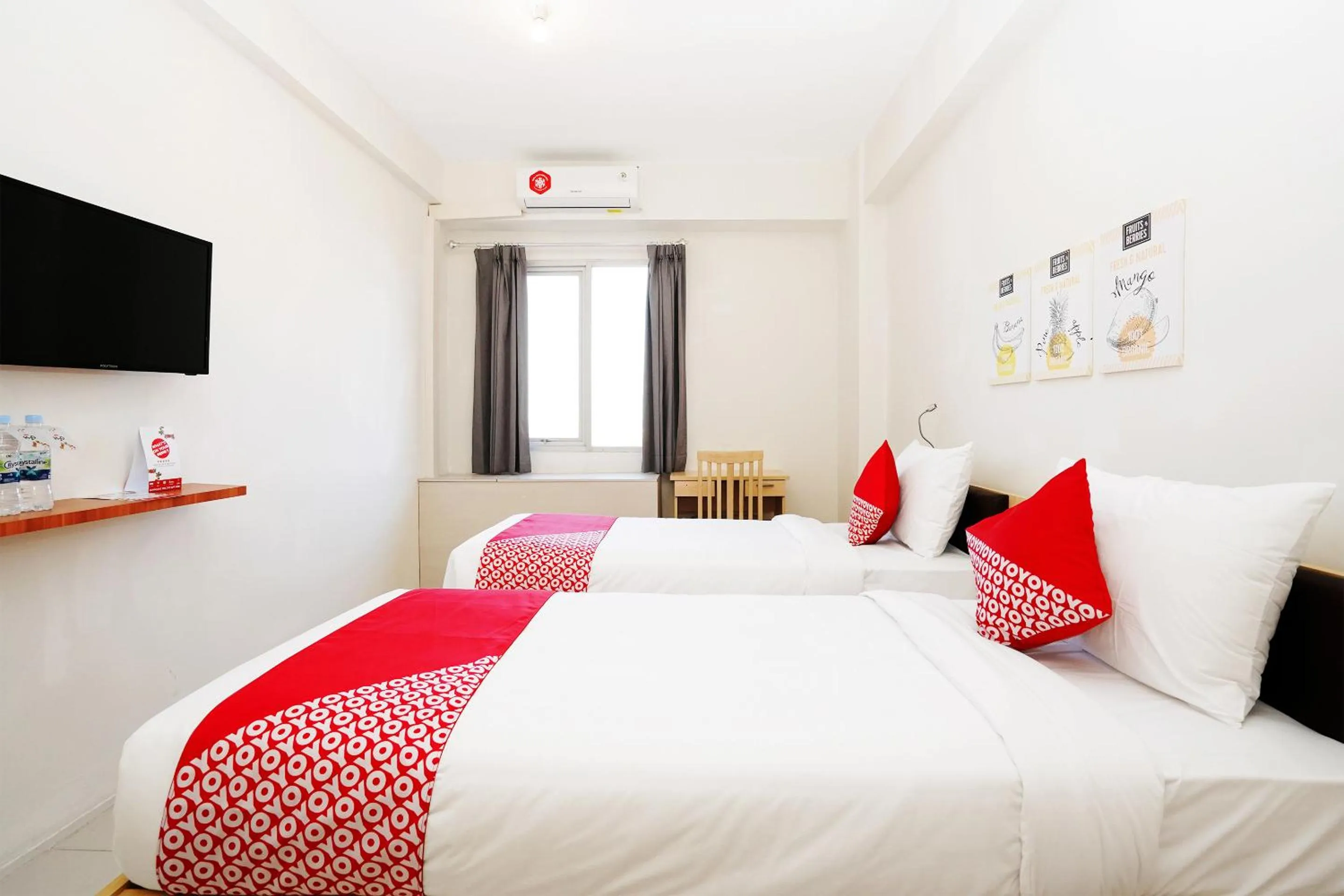 Bedroom in OYO 91964 Menara Rungkut Surabaya