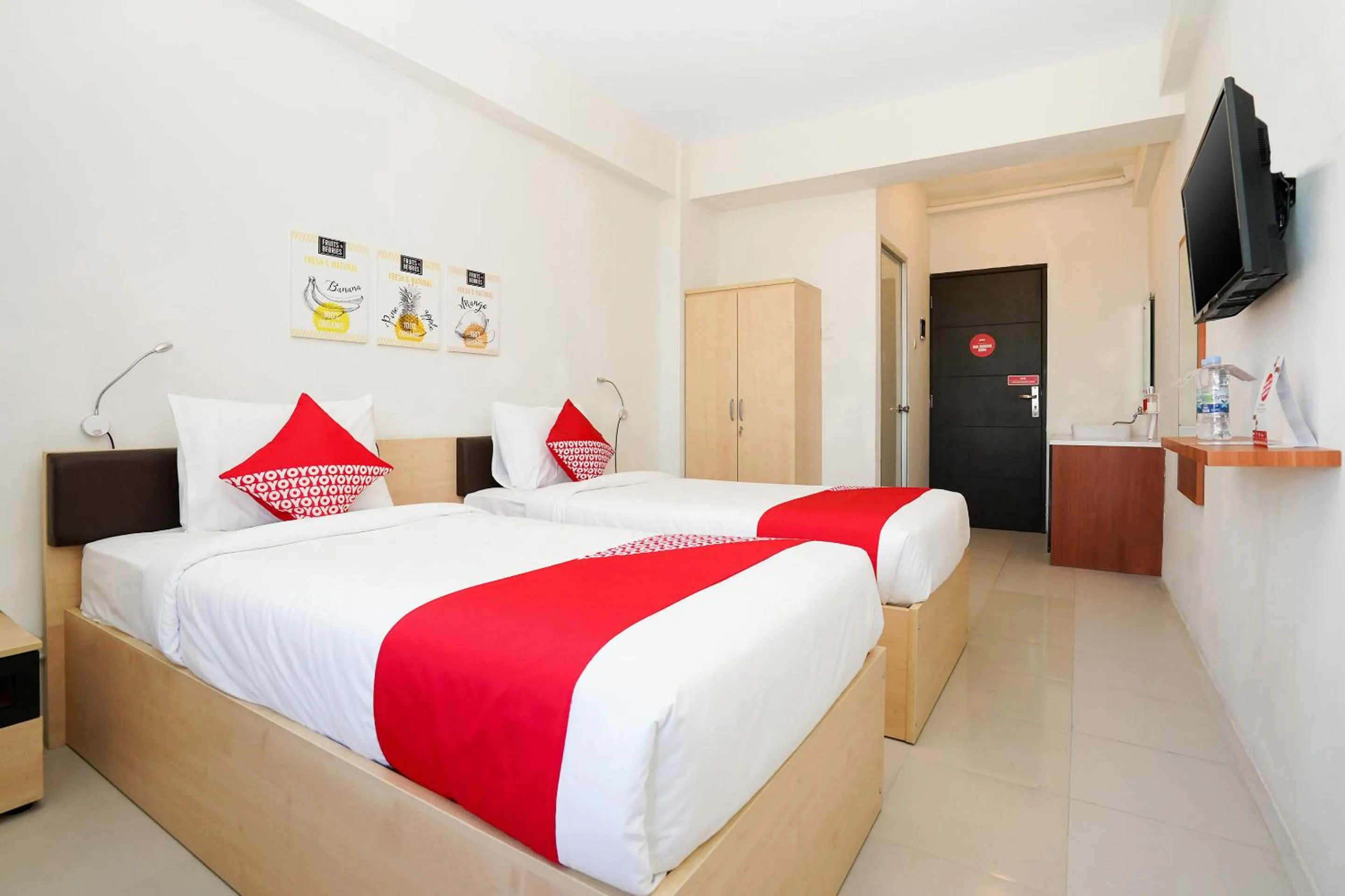 Bedroom in OYO 91964 Menara Rungkut Surabaya