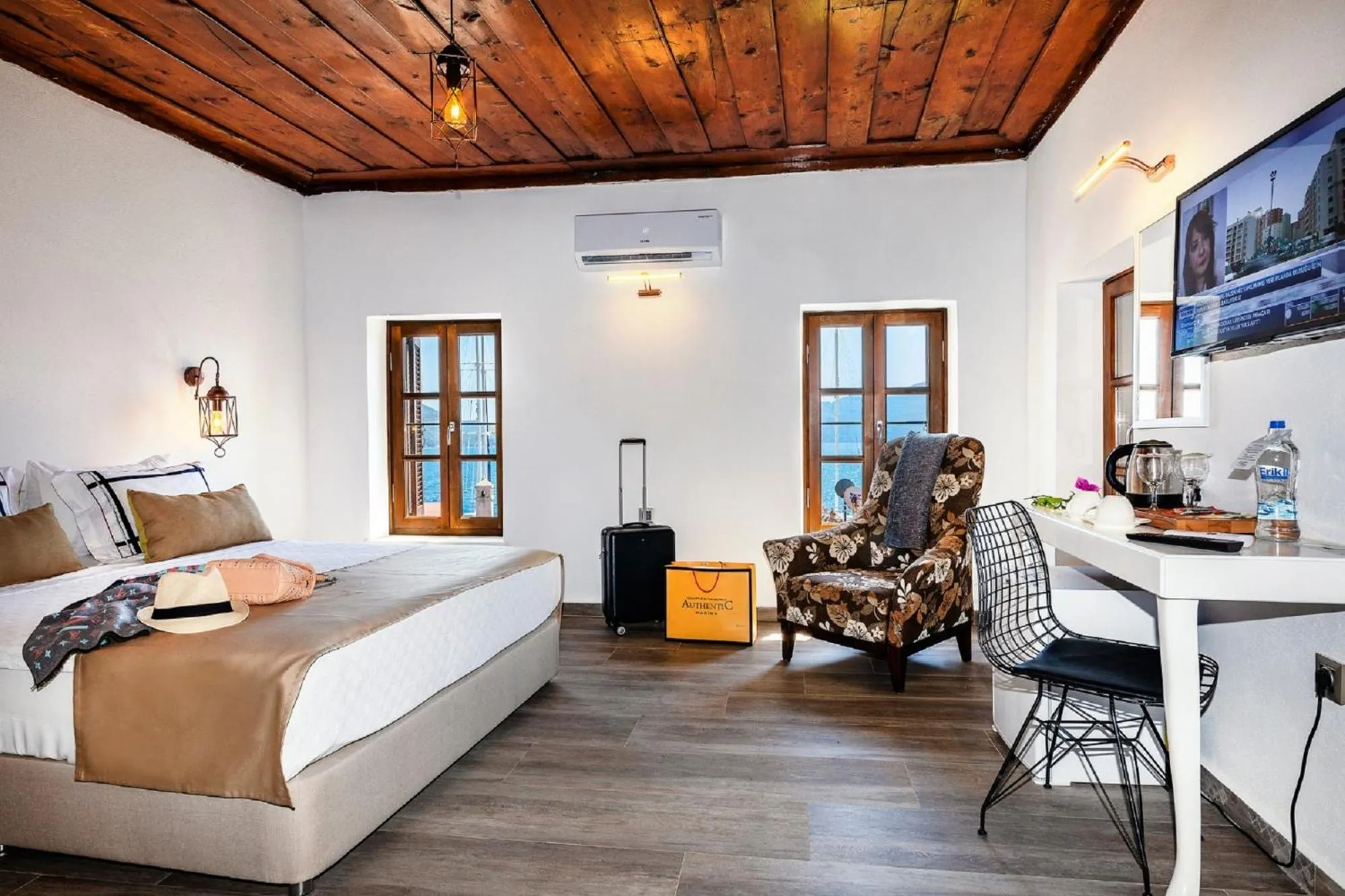 Bed in Mets Boutique Hotel