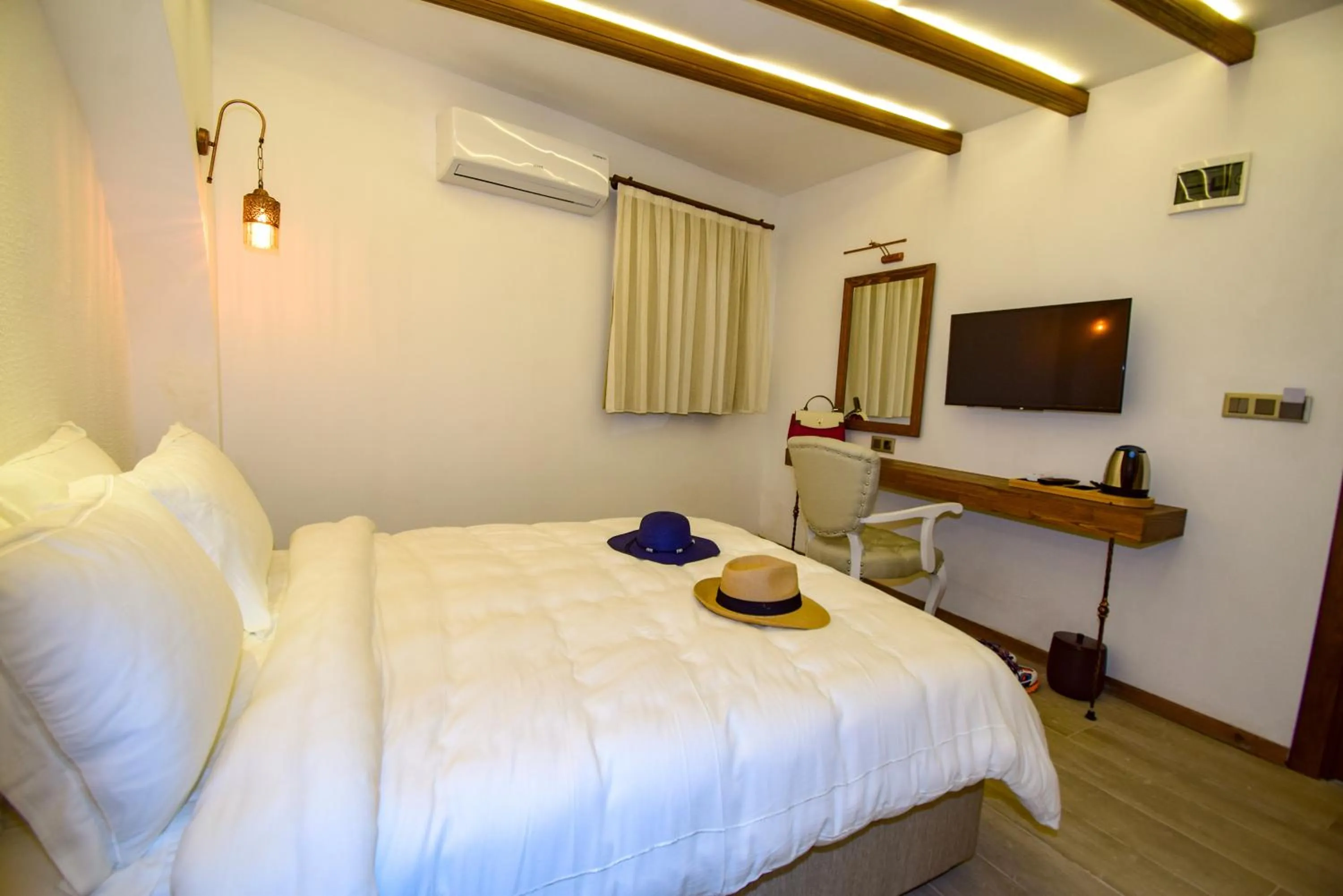 Bed in Mets Boutique Hotel