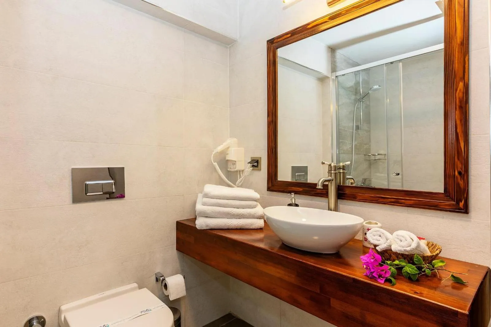 Bathroom in Mets Boutique Hotel