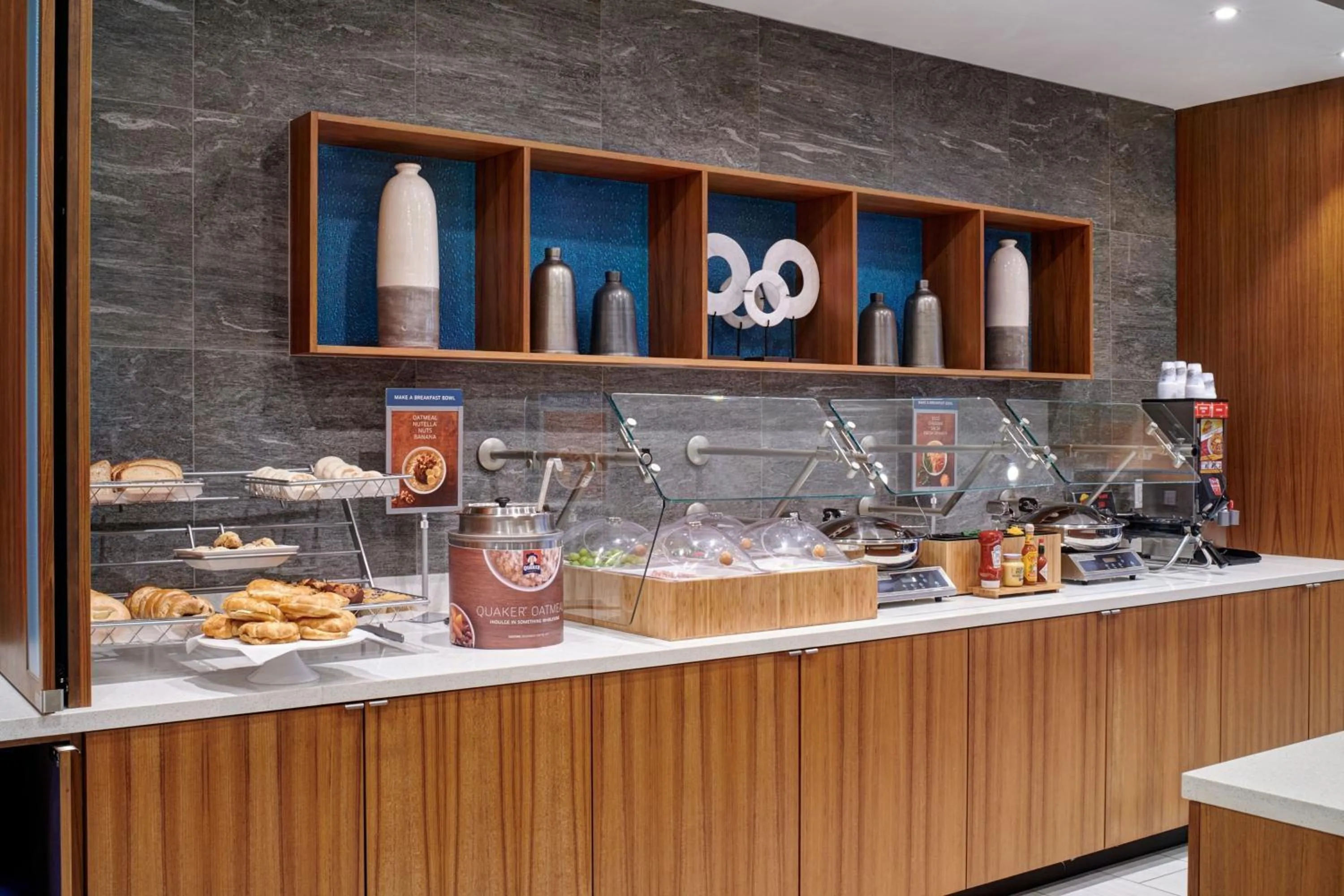 Breakfast in SpringHill Suites by Marriott Wixom Novi