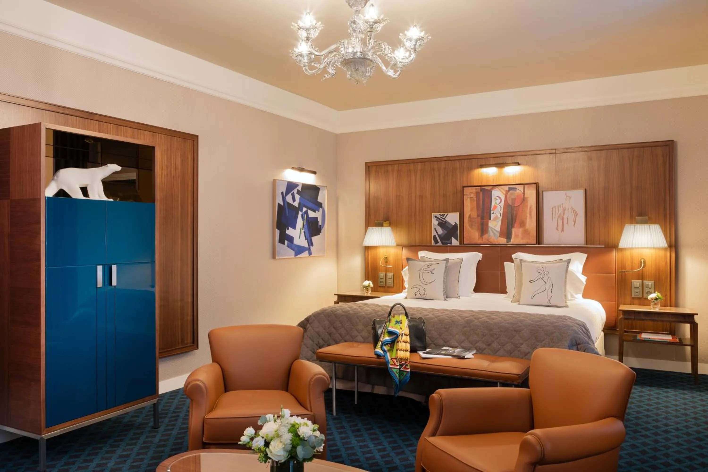 Photo of the whole room, Bed in Hôtel Barrière Le Westminster