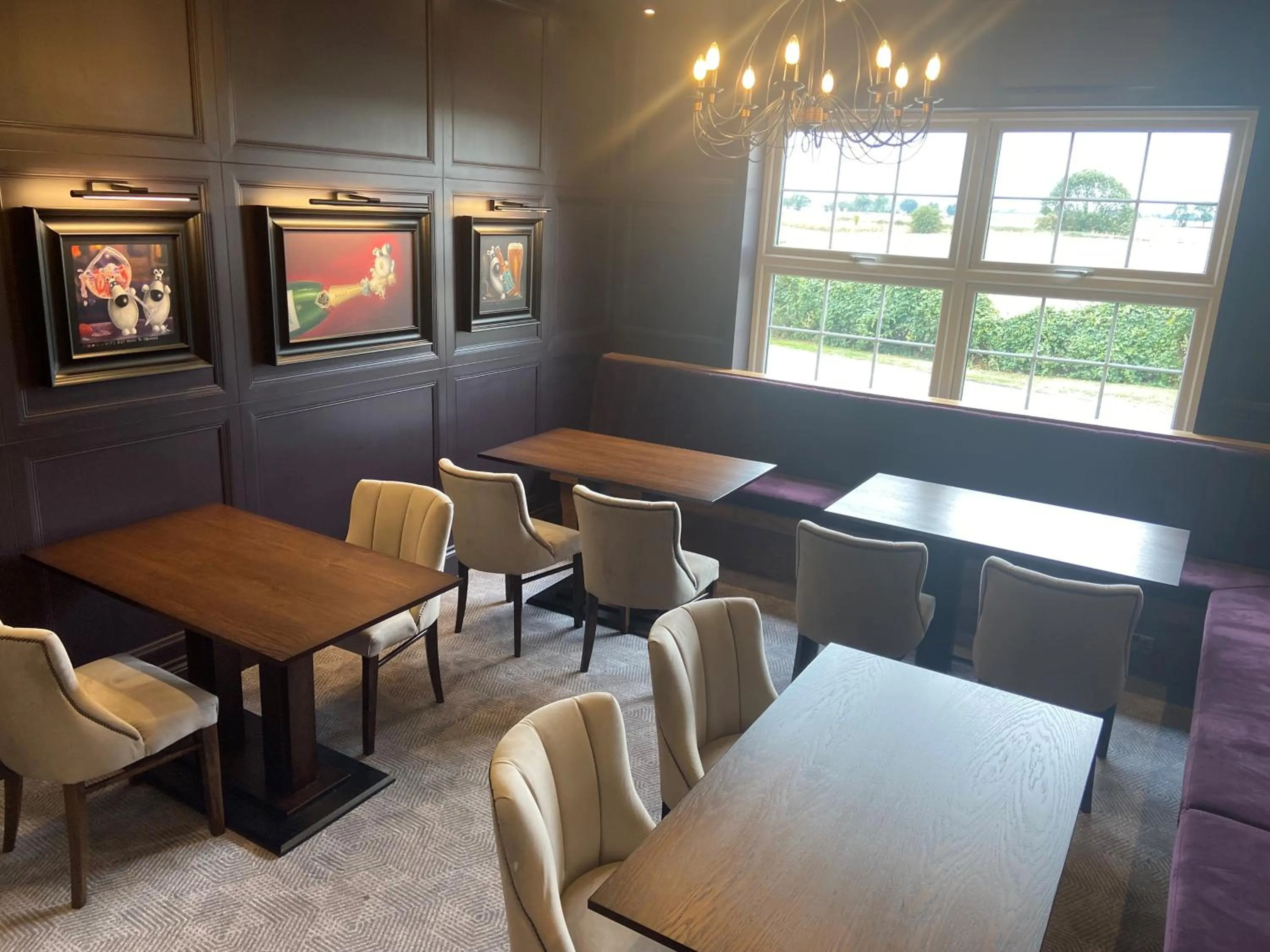 Lounge or bar in Loftsome Bridge Hotel