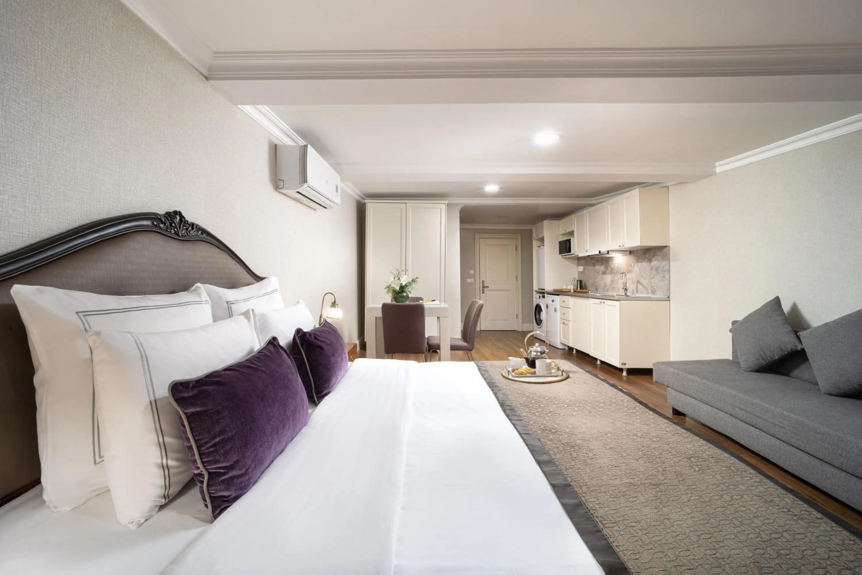 Bedroom, Bed in Meroddi La Porta