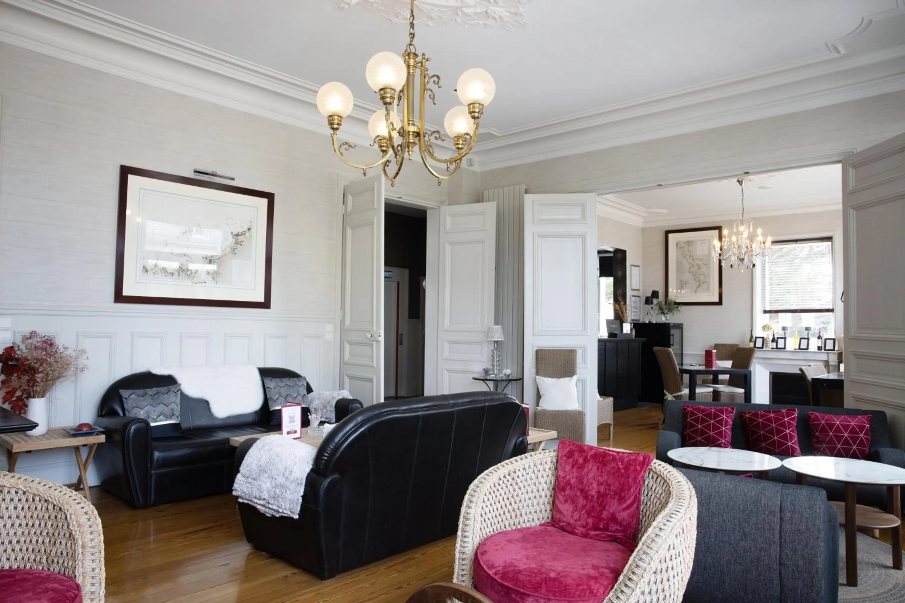 TV and multimedia in Hôtel La Villefromoy