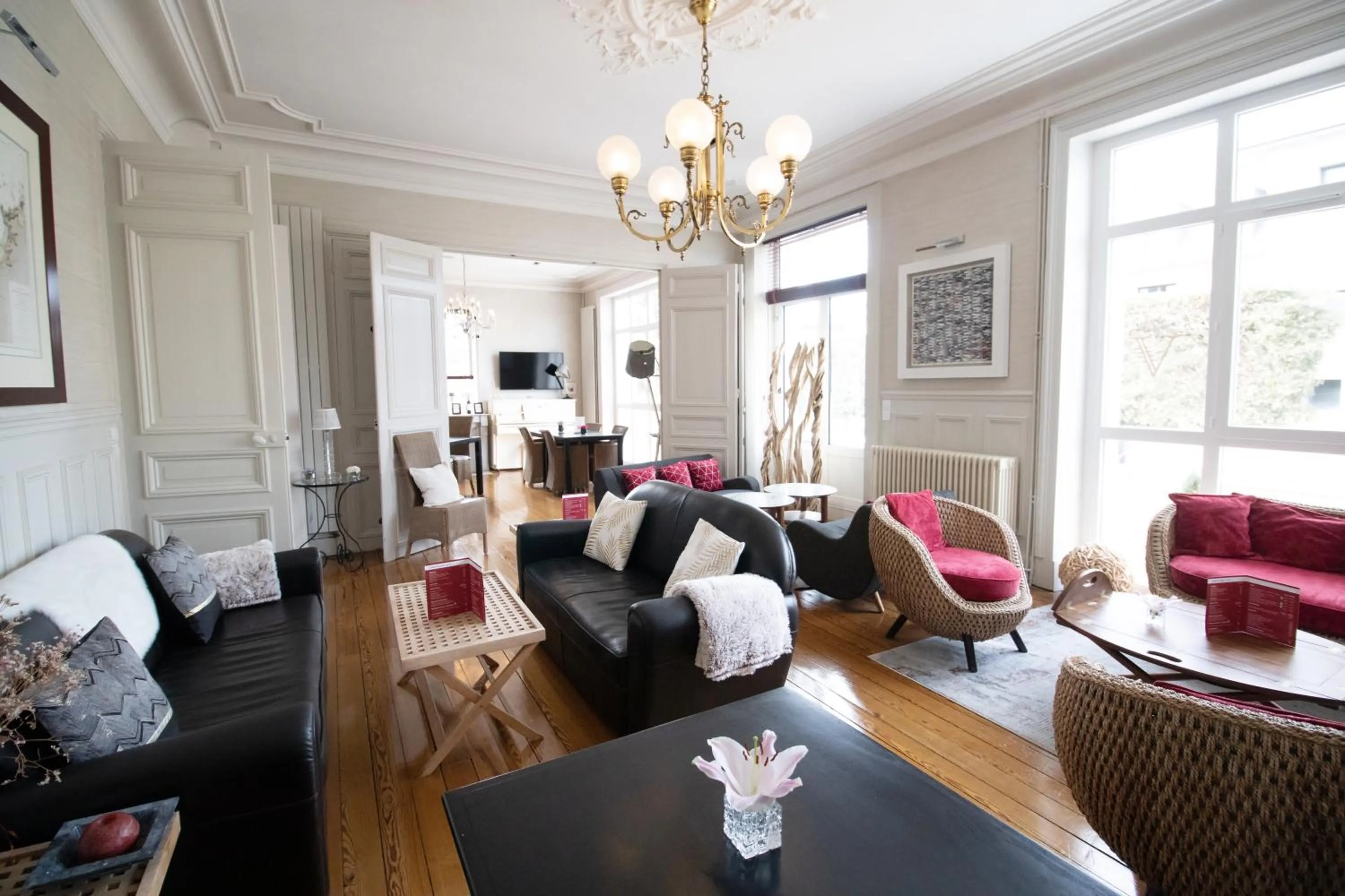 TV and multimedia in Hôtel La Villefromoy