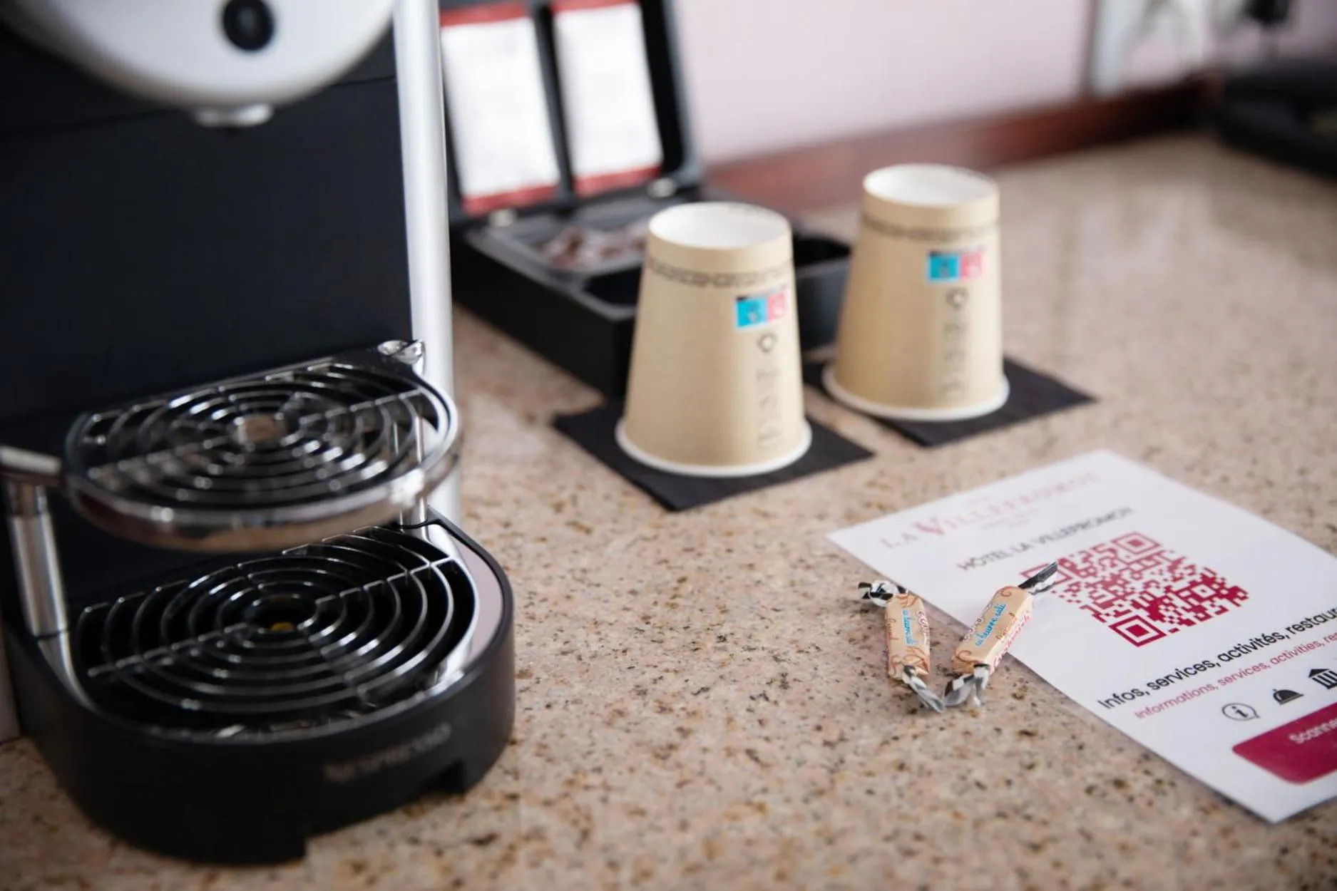 Coffee/tea facilities in Hôtel La Villefromoy