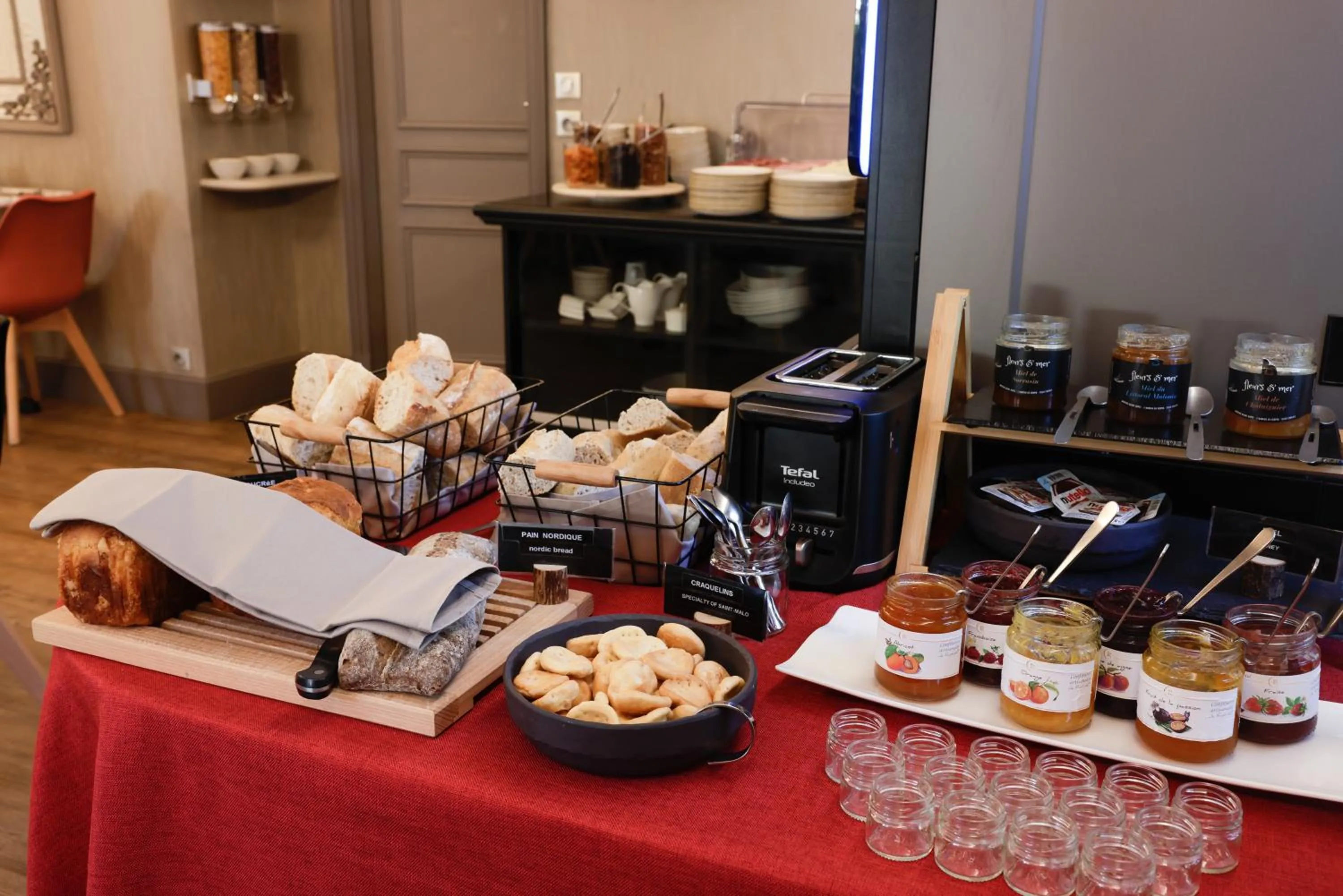 Food and drinks in Hôtel La Villefromoy