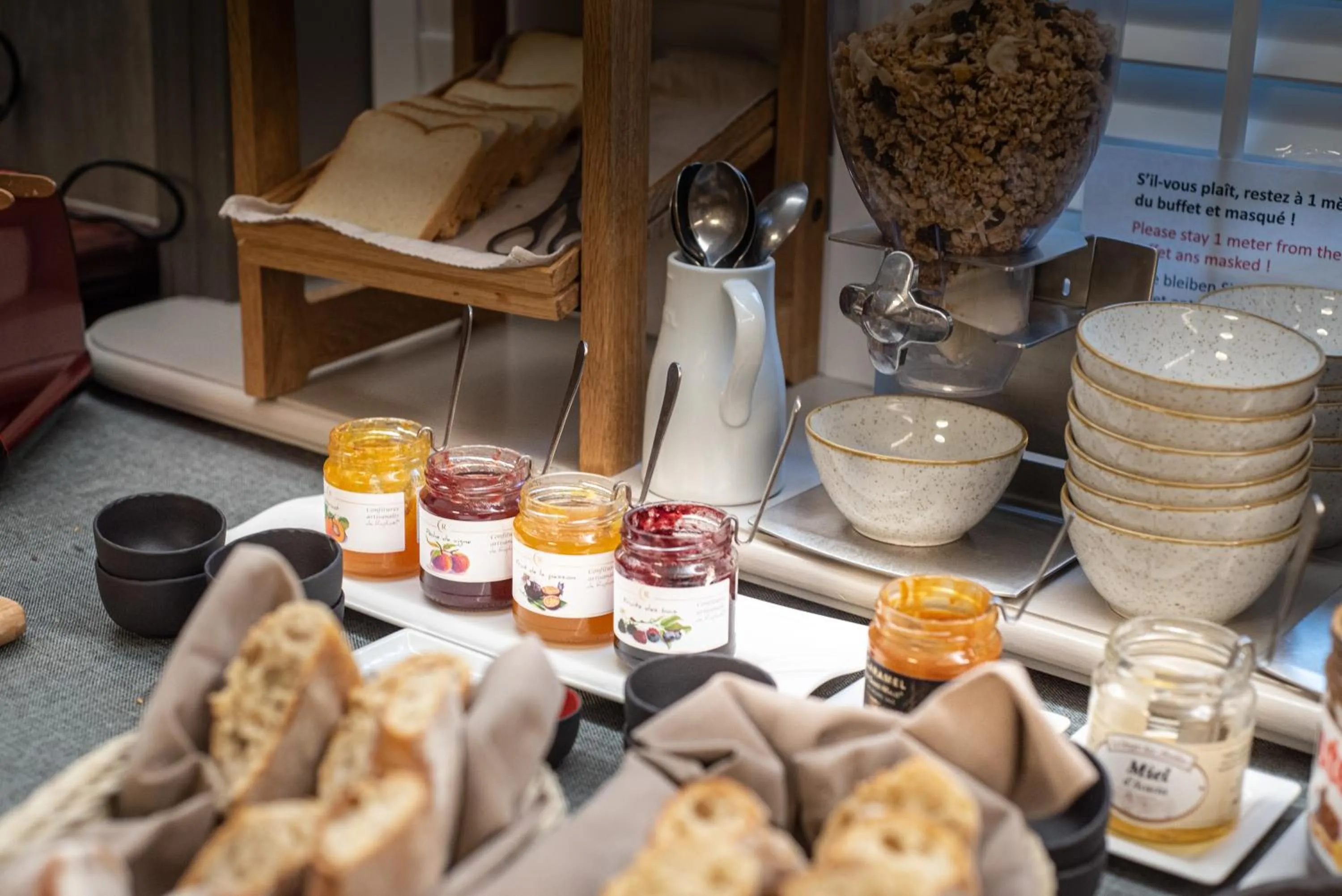 Restaurant/places to eat in Hôtel La Villefromoy