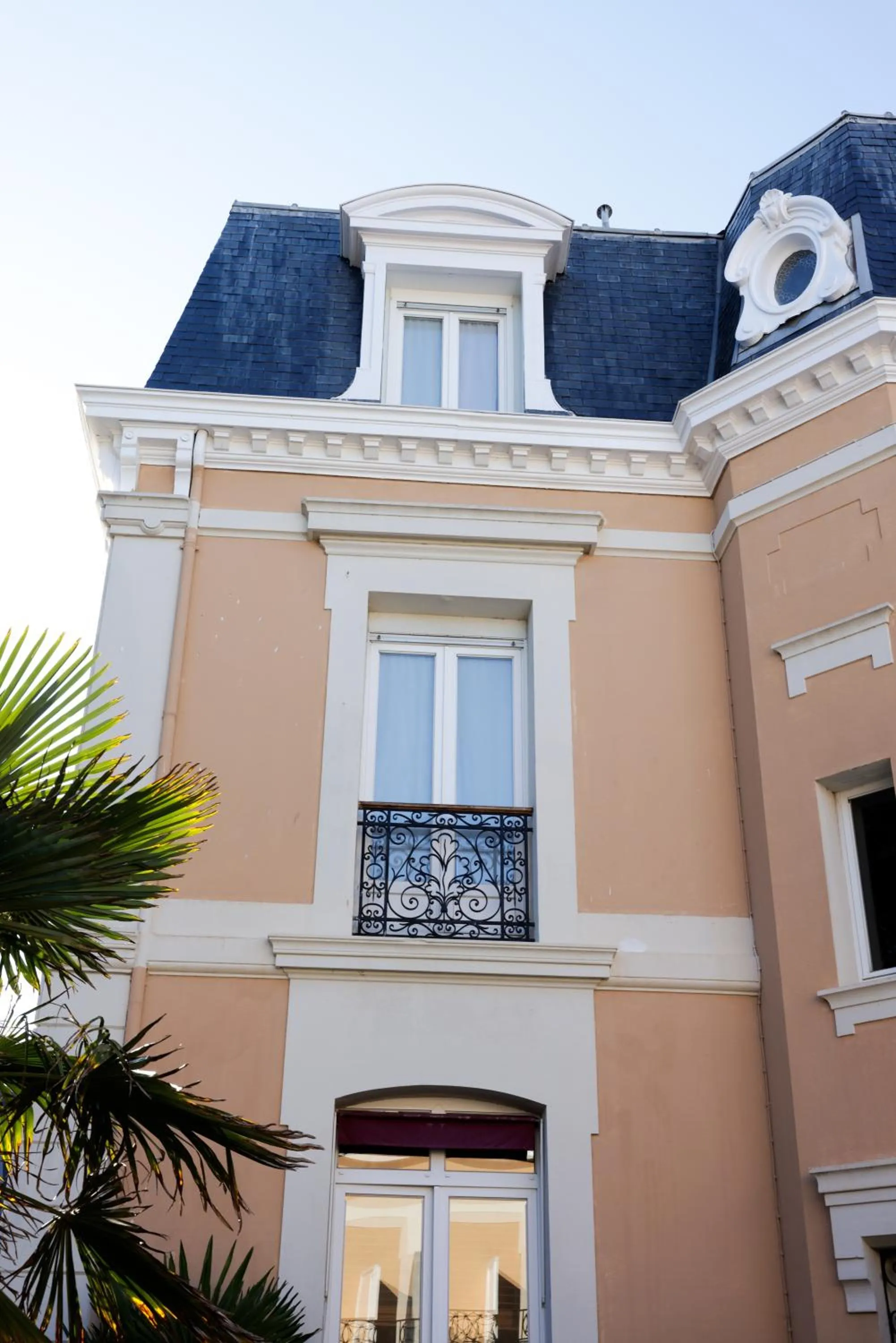 Property building in Hôtel La Villefromoy