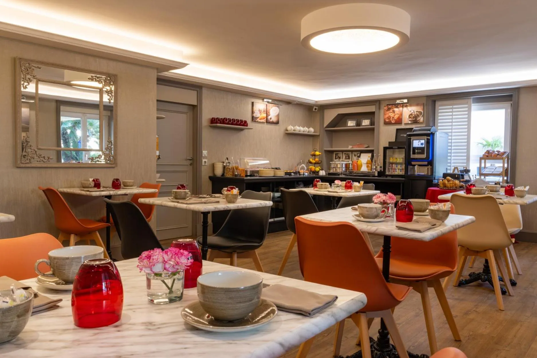 Breakfast in Hôtel La Villefromoy