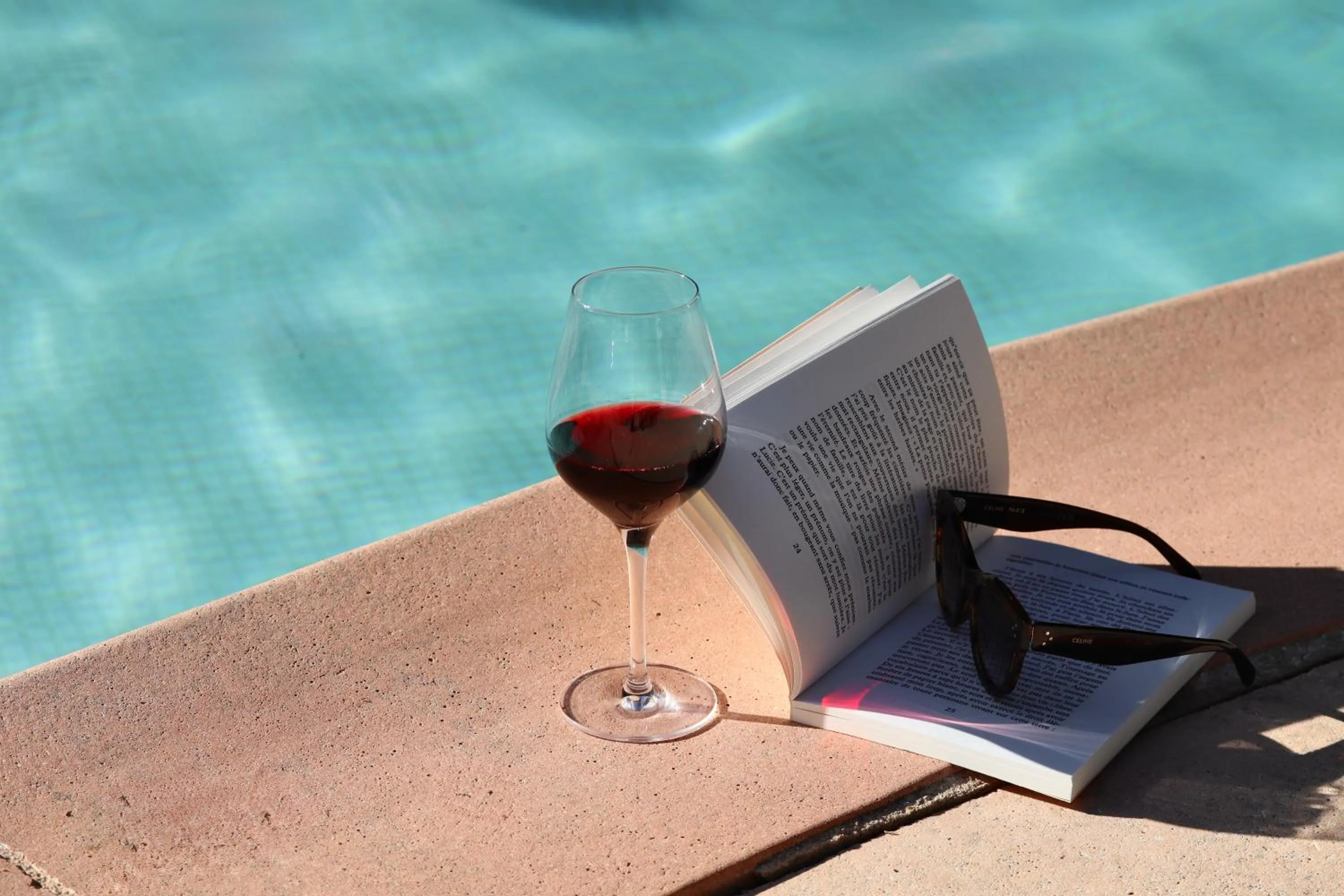 Swimming pool in Hôtel Le Pré Galoffre