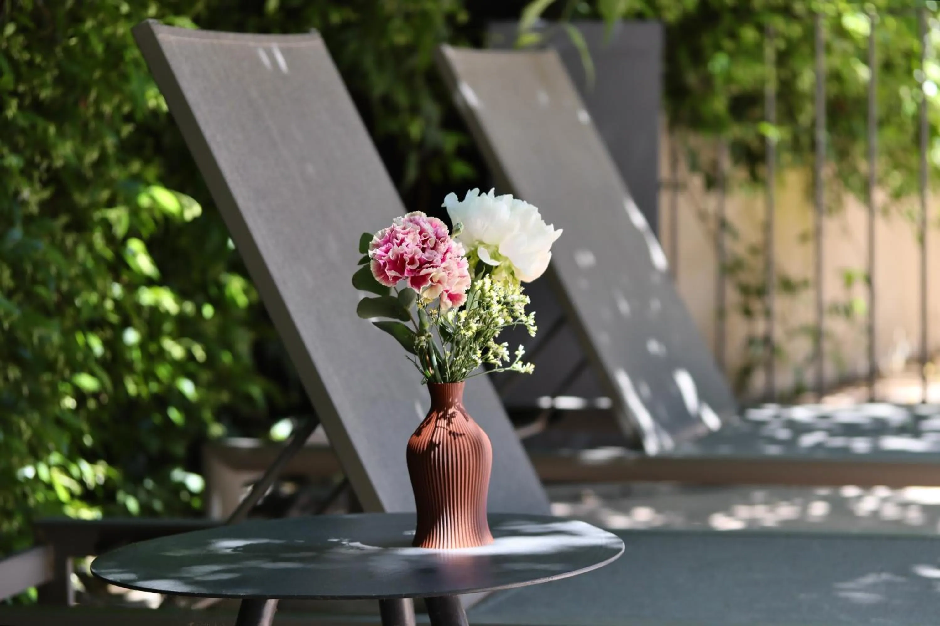 Garden in Hôtel Le Pré Galoffre