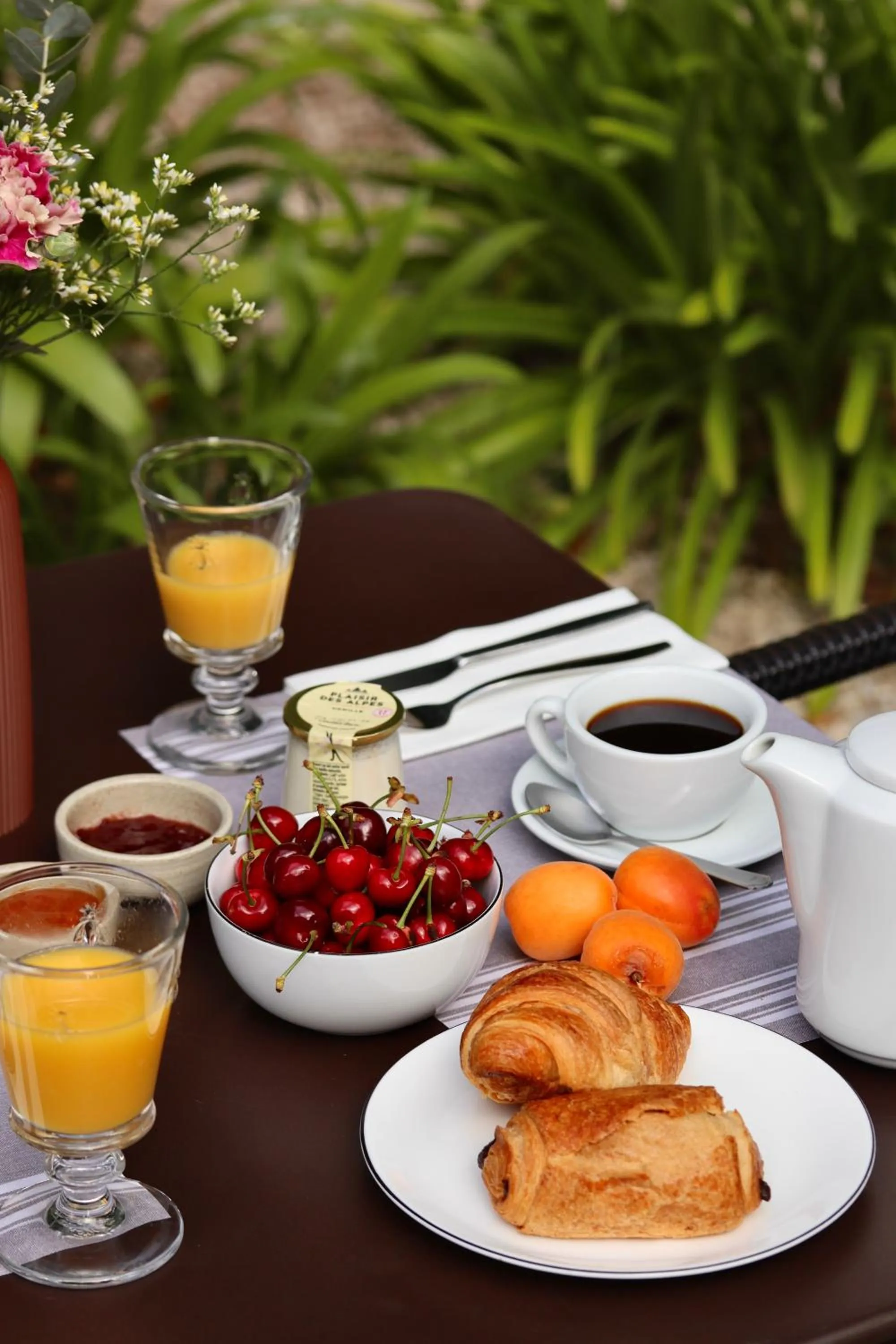 Breakfast in Hôtel Le Pré Galoffre