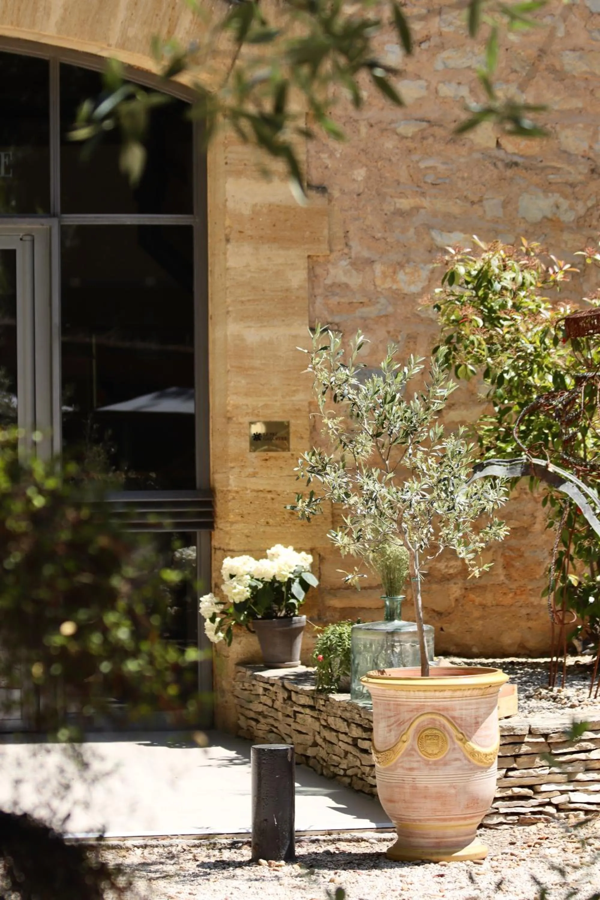 Garden in Hôtel Le Pré Galoffre