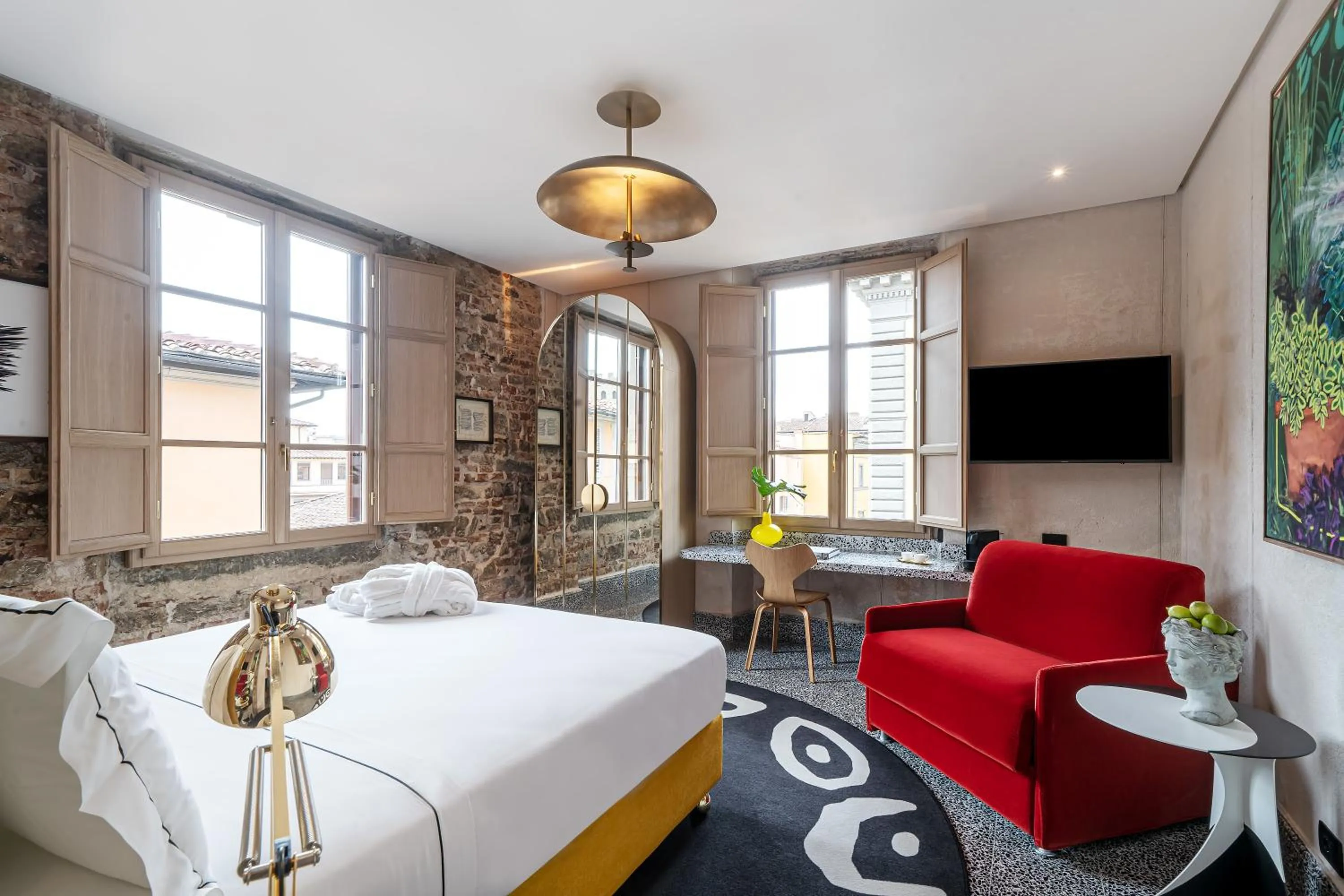 Photo of the whole room, Bed in Hotel Calimala Florence