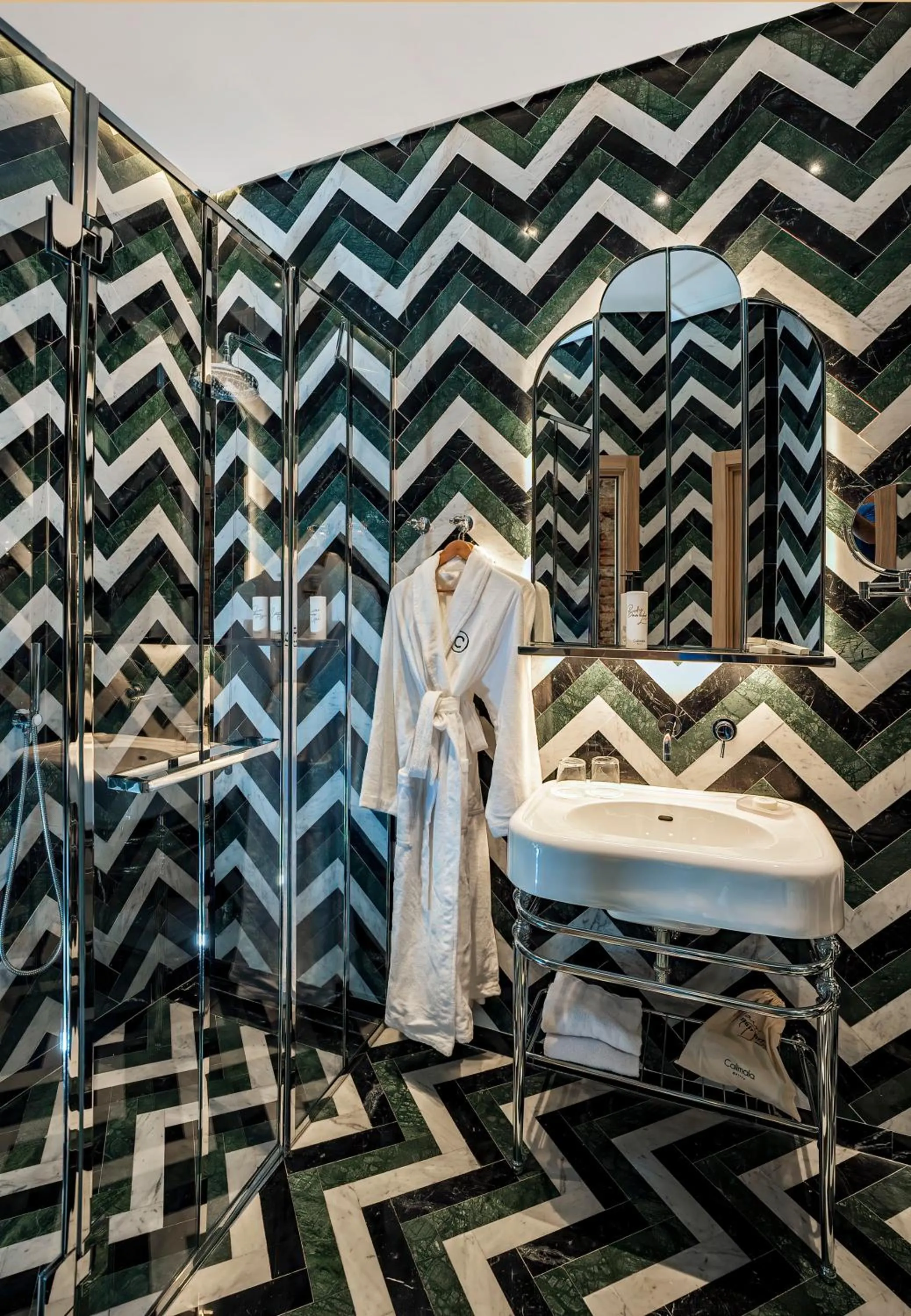 Bathroom in Hotel Calimala Florence